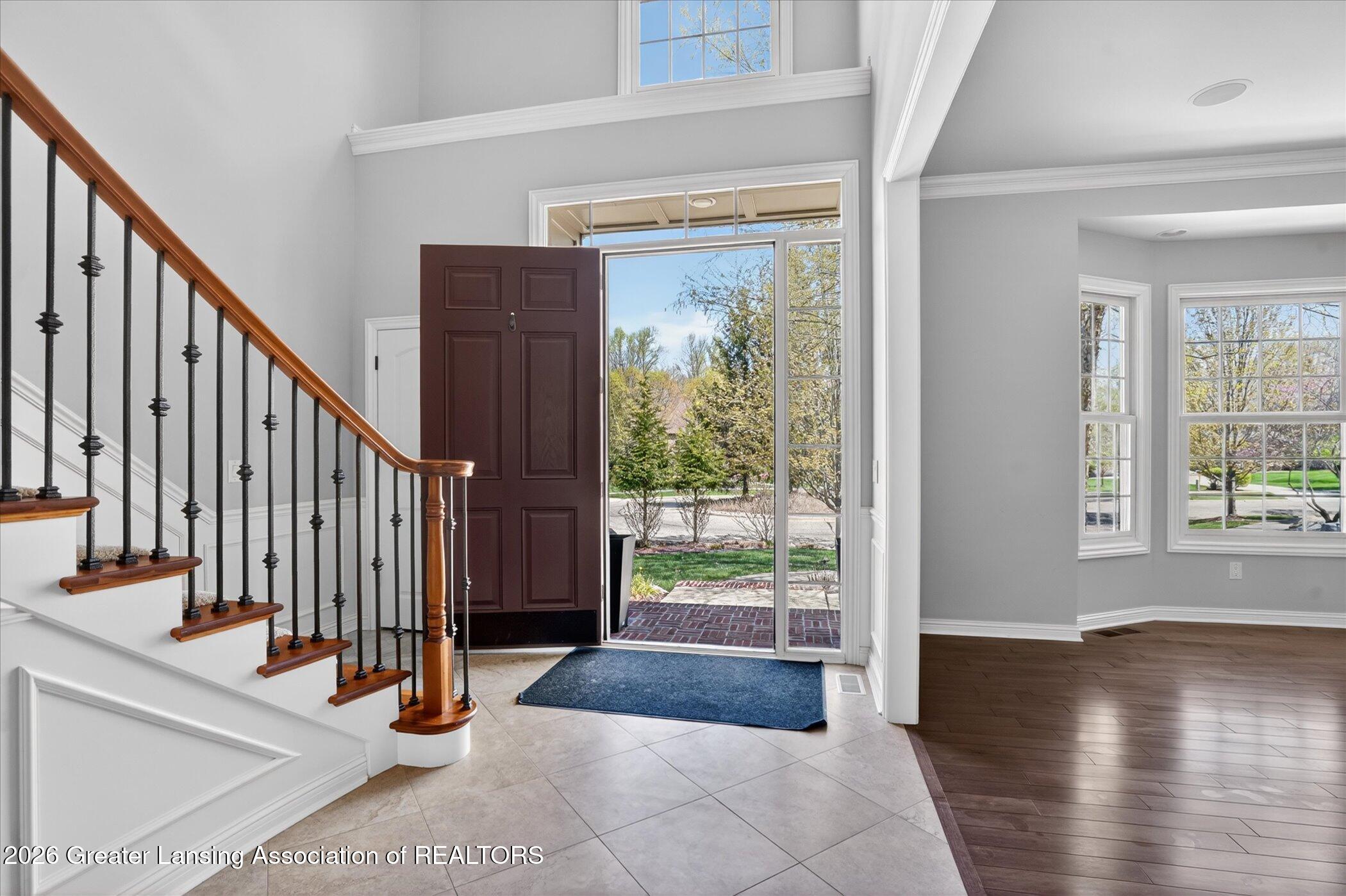 Okemos, Michigan, 48864, United States, 5 Bedrooms Bedrooms, ,6 BathroomsBathrooms,Residential,Active,2041405