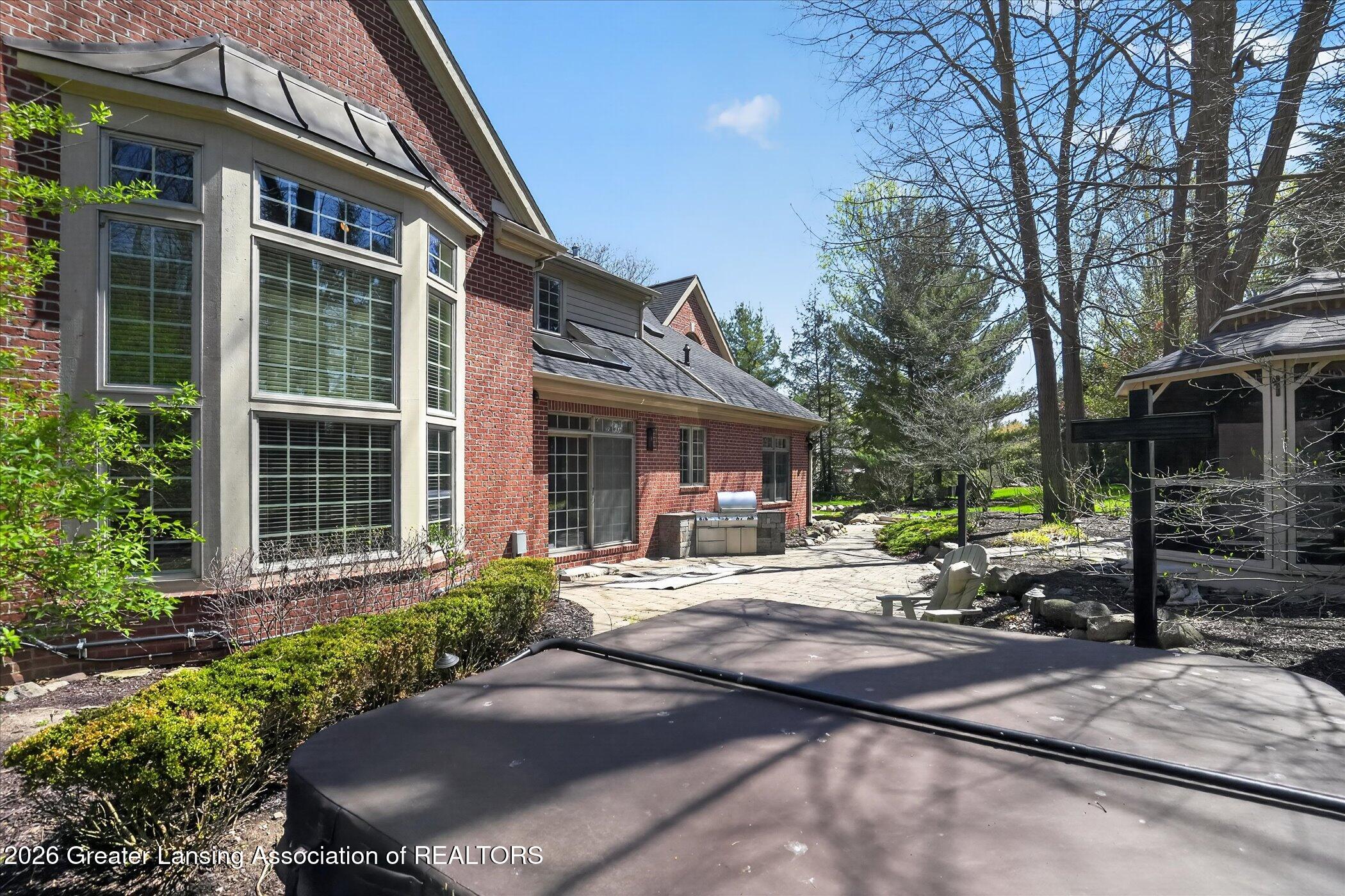 Okemos, Michigan, 48864, United States, 5 Bedrooms Bedrooms, ,6 BathroomsBathrooms,Residential,Active,2041405