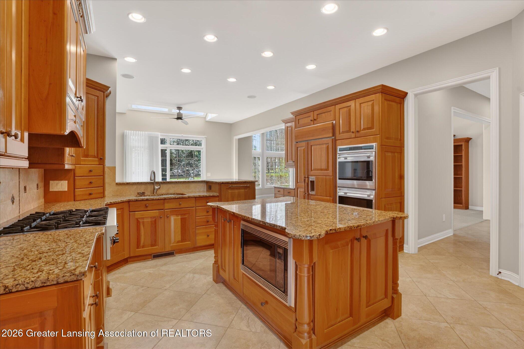 Okemos, Michigan, 48864, United States, 5 Bedrooms Bedrooms, ,6 BathroomsBathrooms,Residential,Active,2041405