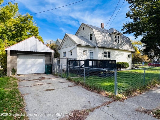 130 LATHROP ST, LANSING, MI 48912 - Image 98eaf01fbebb1a76ade2ee728ae50efc/1387566019