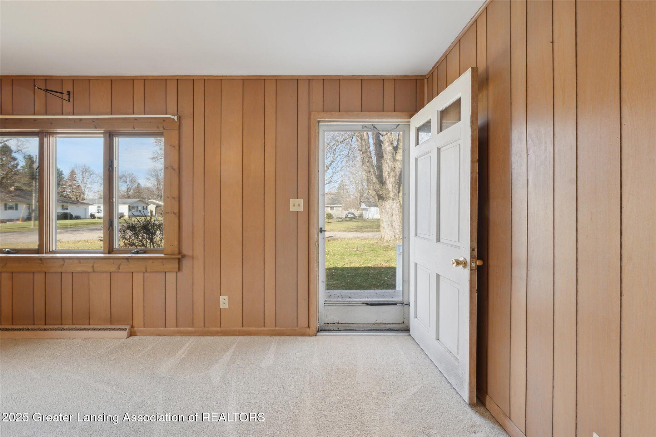 Eaton Rapids, Michigan 48827, United States, 3 Bedrooms Bedrooms, ,2 BathroomsBathrooms,Residential,Active,95404