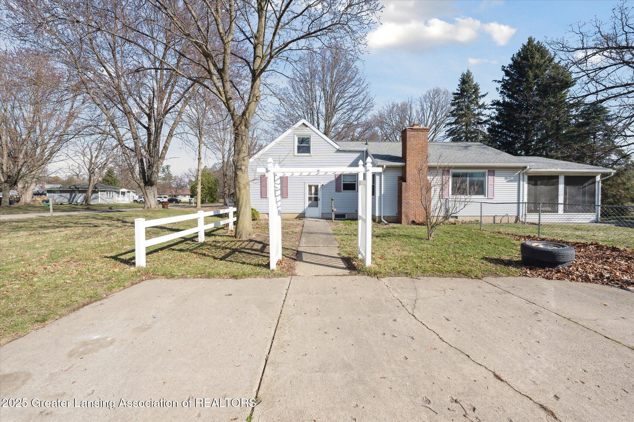 Eaton Rapids, Michigan 48827, United States, 3 Bedrooms Bedrooms, ,2 BathroomsBathrooms,Residential,Active,95404