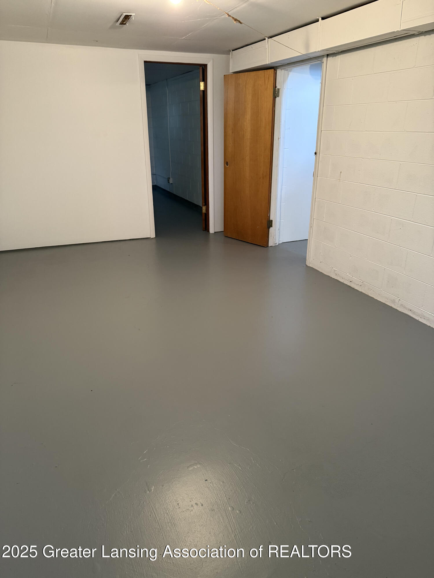 Eaton Rapids, Michigan 48827, United States, 3 Bedrooms Bedrooms, ,2 BathroomsBathrooms,Residential,Active,95404