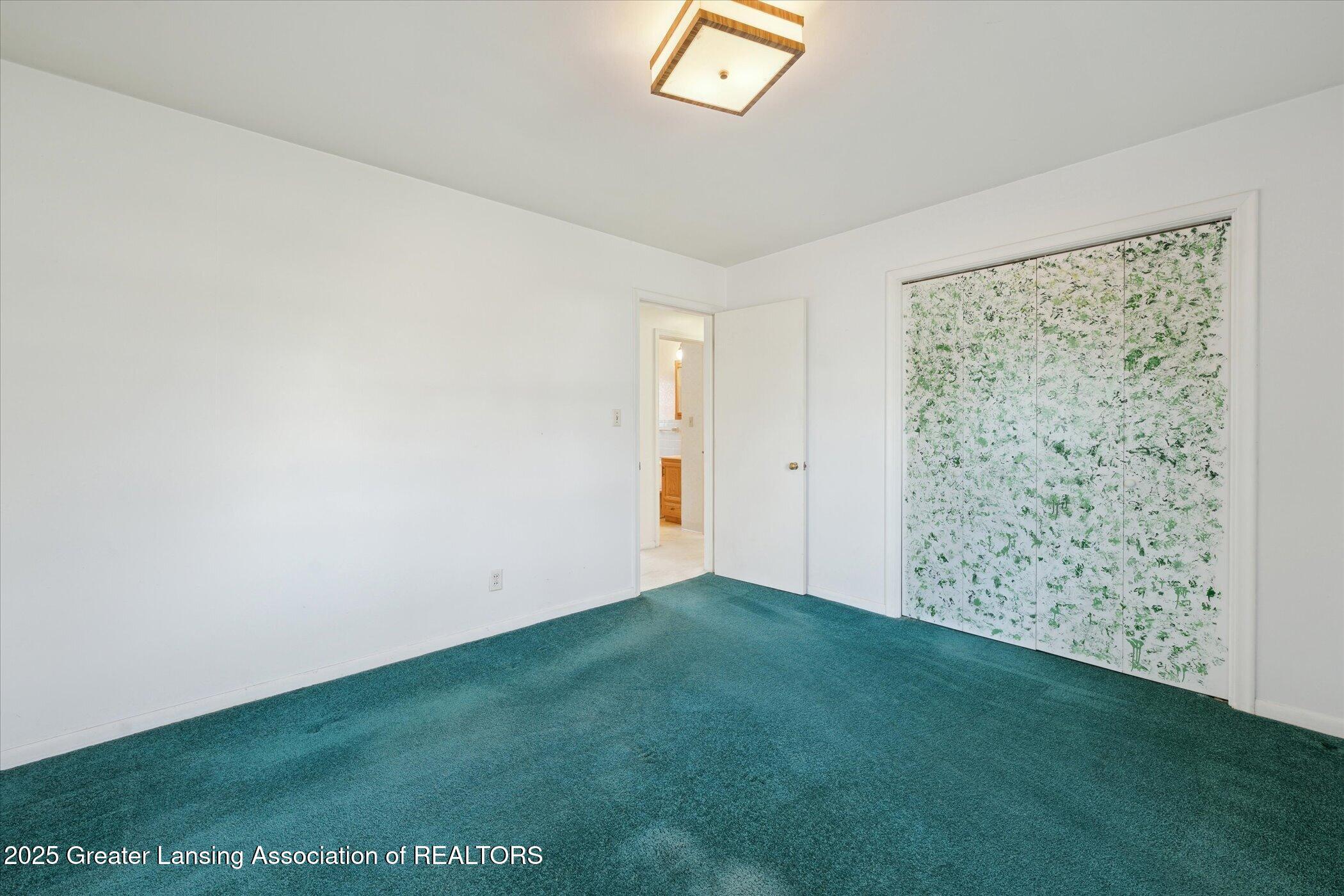 Eaton Rapids, Michigan 48827, United States, 3 Bedrooms Bedrooms, ,2 BathroomsBathrooms,Residential,Active,95404