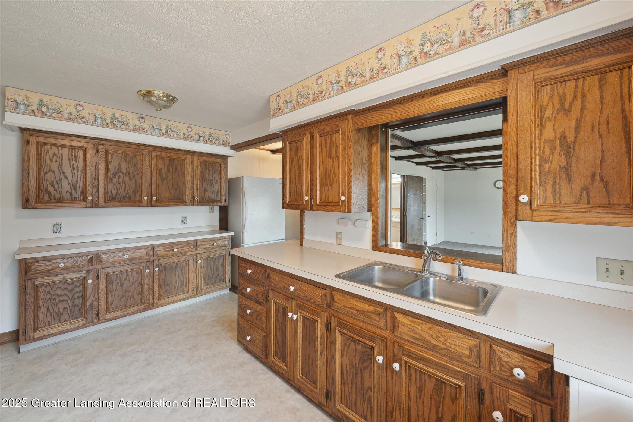 Eaton Rapids, Michigan 48827, United States, 3 Bedrooms Bedrooms, ,2 BathroomsBathrooms,Residential,Active,95404