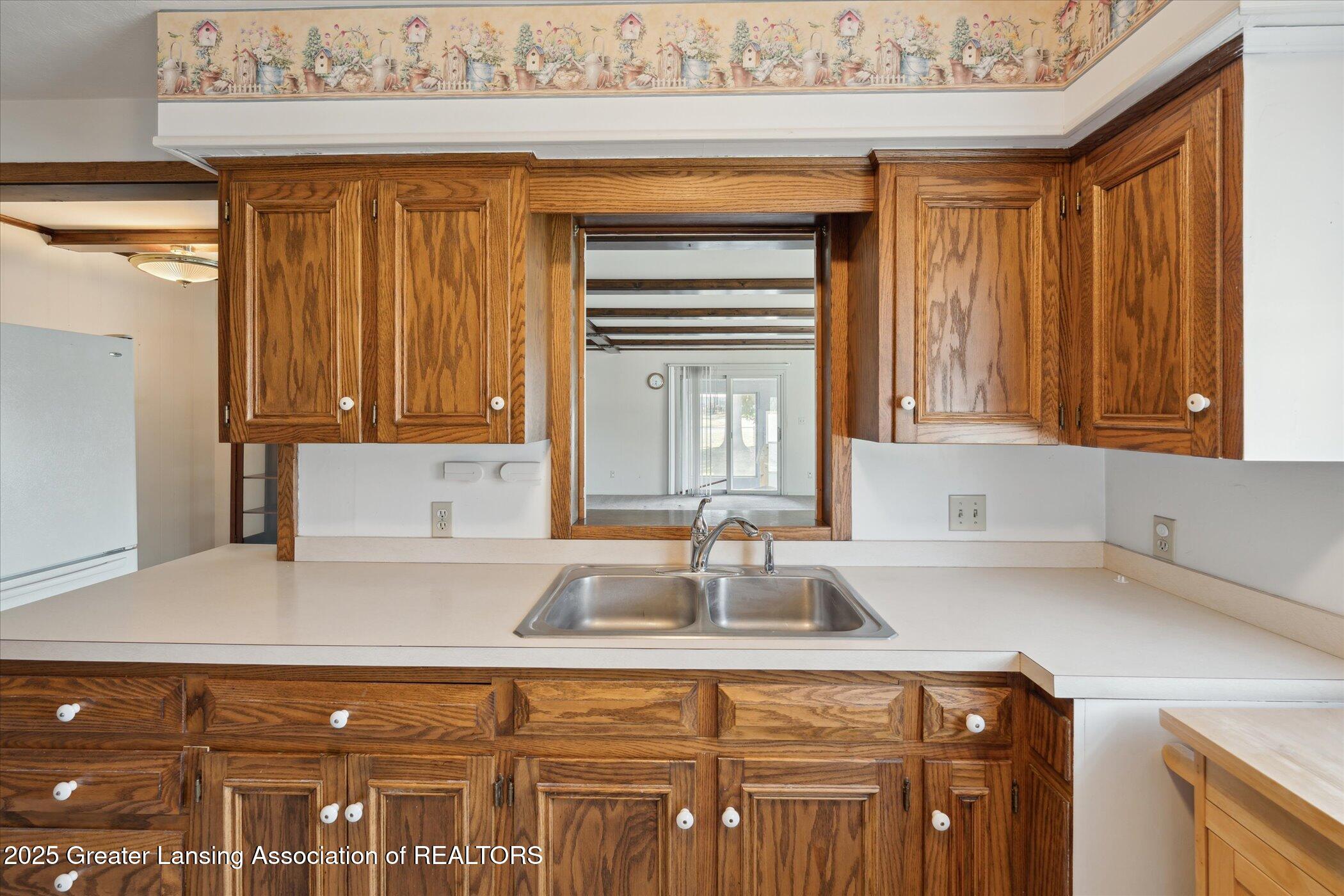 Eaton Rapids, Michigan 48827, United States, 3 Bedrooms Bedrooms, ,2 BathroomsBathrooms,Residential,Active,95404