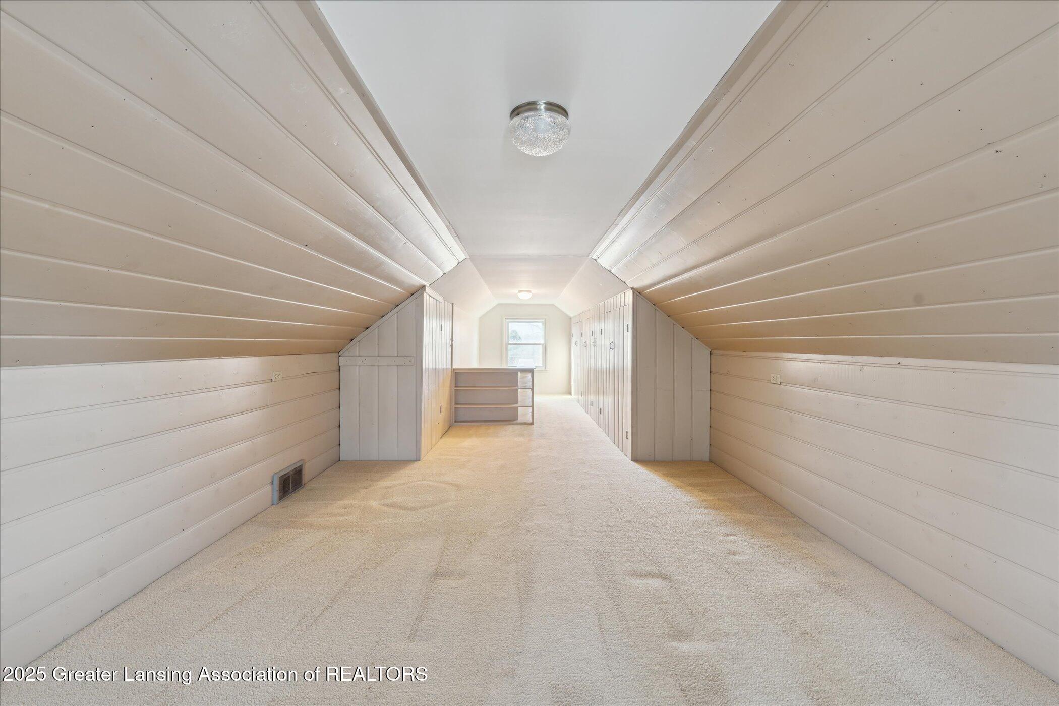 Eaton Rapids, Michigan 48827, United States, 3 Bedrooms Bedrooms, ,2 BathroomsBathrooms,Residential,Active,95404