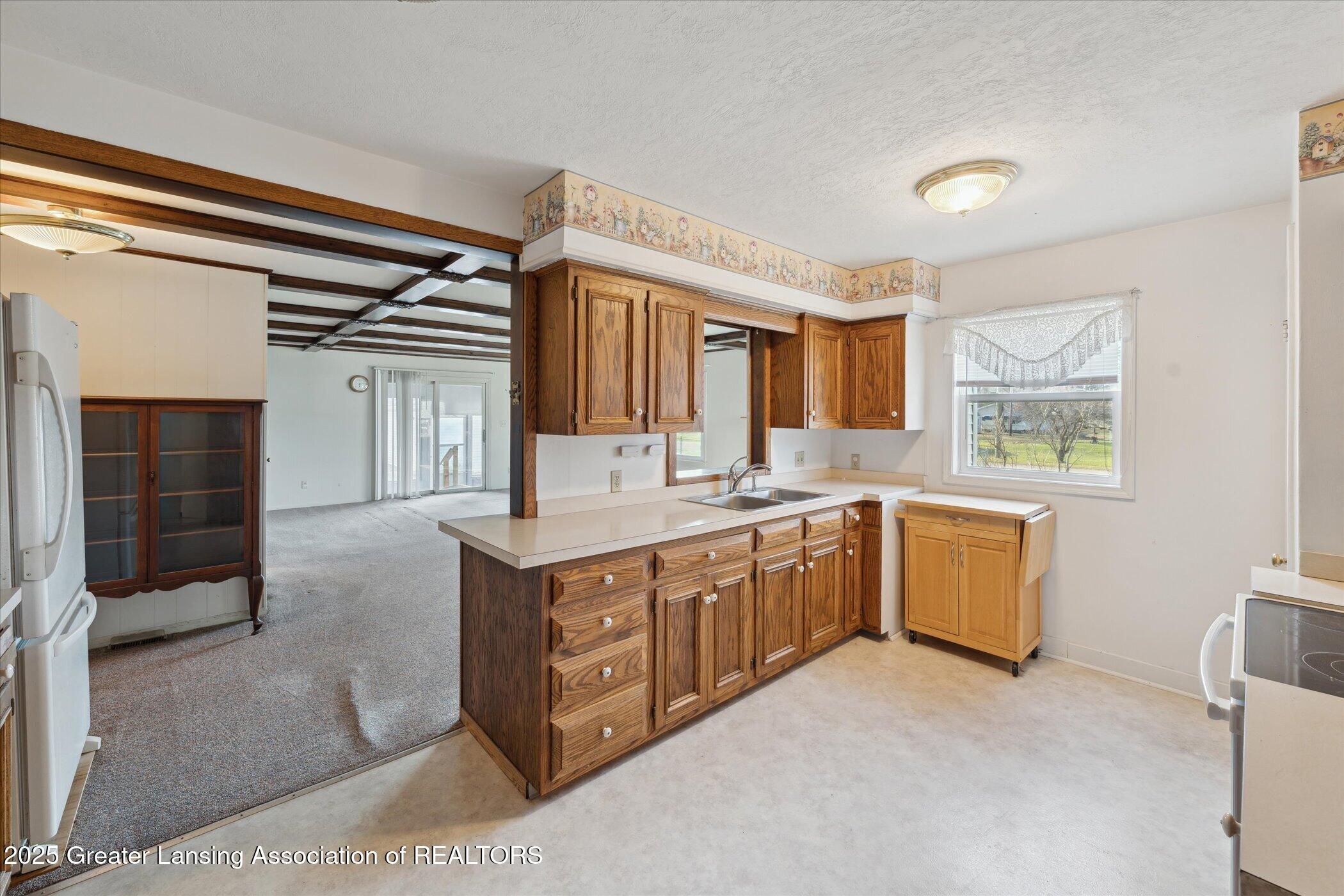 Eaton Rapids, Michigan 48827, United States, 3 Bedrooms Bedrooms, ,2 BathroomsBathrooms,Residential,Active,95404