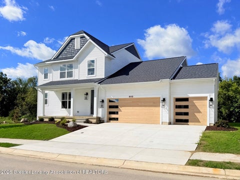 Photo for 602 Magenta Court