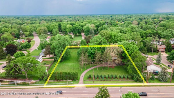 753 E SAGINAW ST, EAST LANSING, MI 48823 - Image a8a196c0000dabf4daa4f1791e3bec2f/160844019