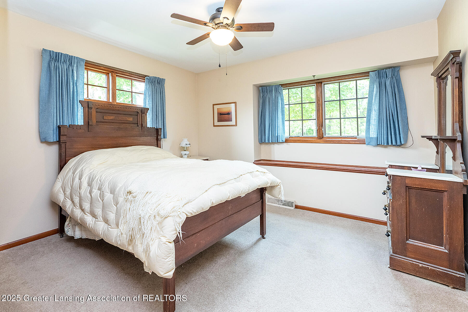 Okemos, Michigan 48864, United States, 3 Bedrooms Bedrooms, ,2 BathroomsBathrooms,Residential,Pending,130135