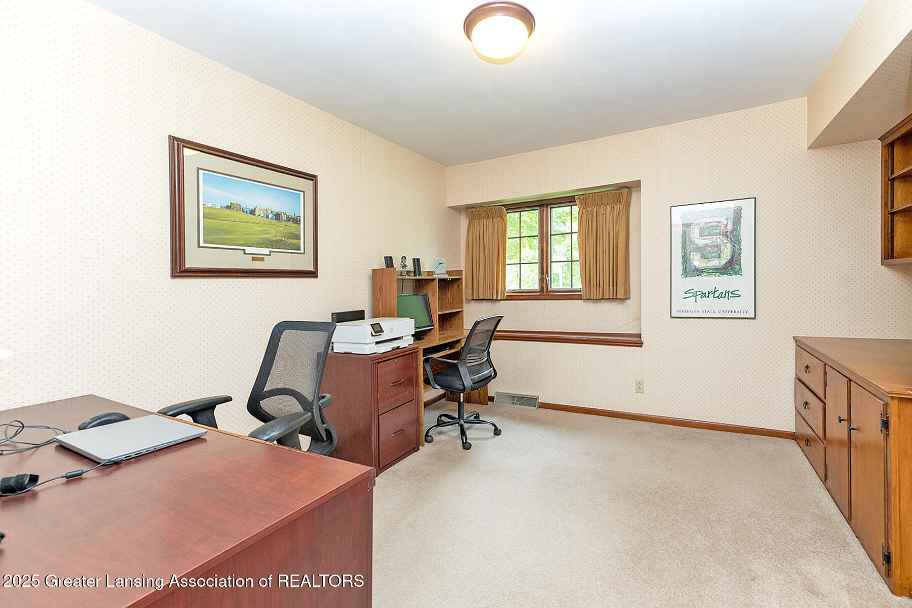 Okemos, Michigan 48864, United States, 3 Bedrooms Bedrooms, ,2 BathroomsBathrooms,Residential,Pending,130135