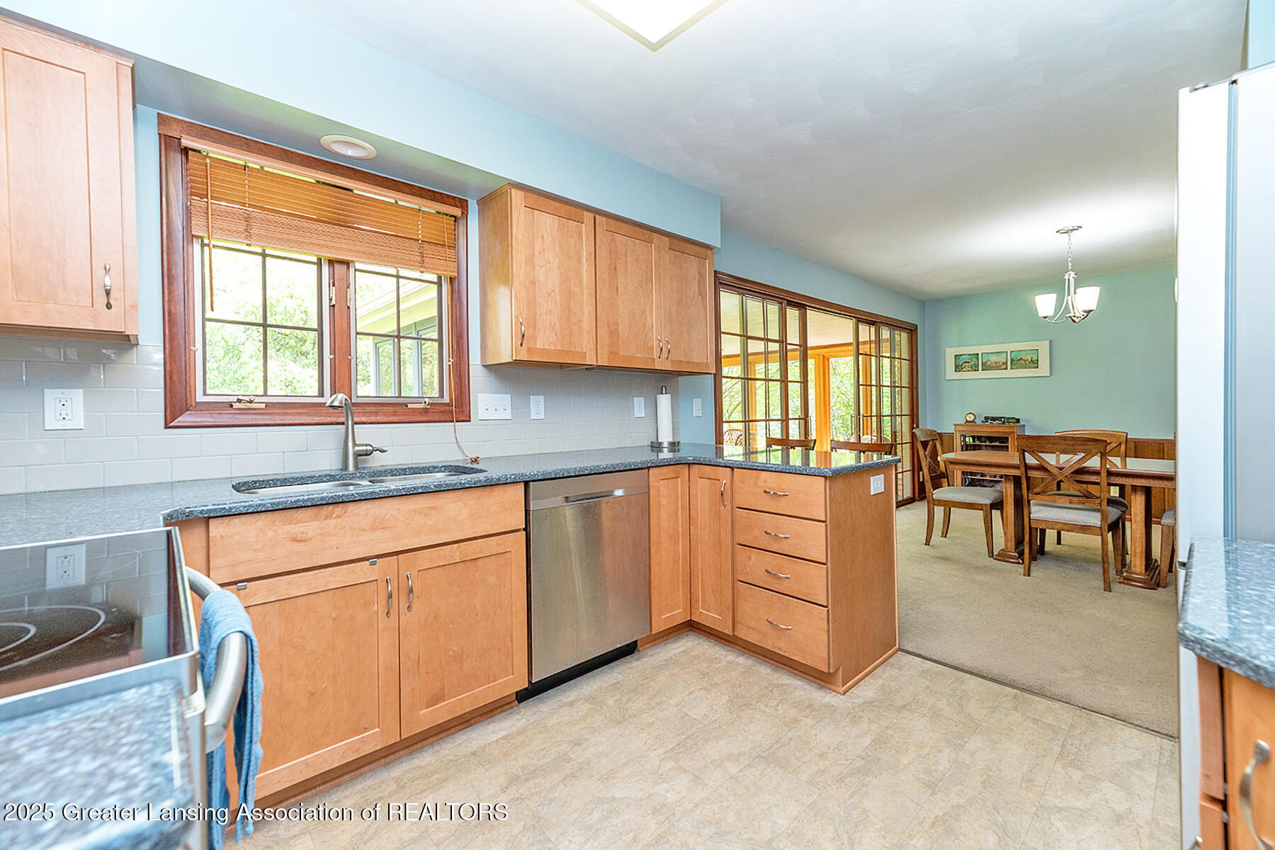 Okemos, Michigan 48864, United States, 3 Bedrooms Bedrooms, ,2 BathroomsBathrooms,Residential,Pending,130135