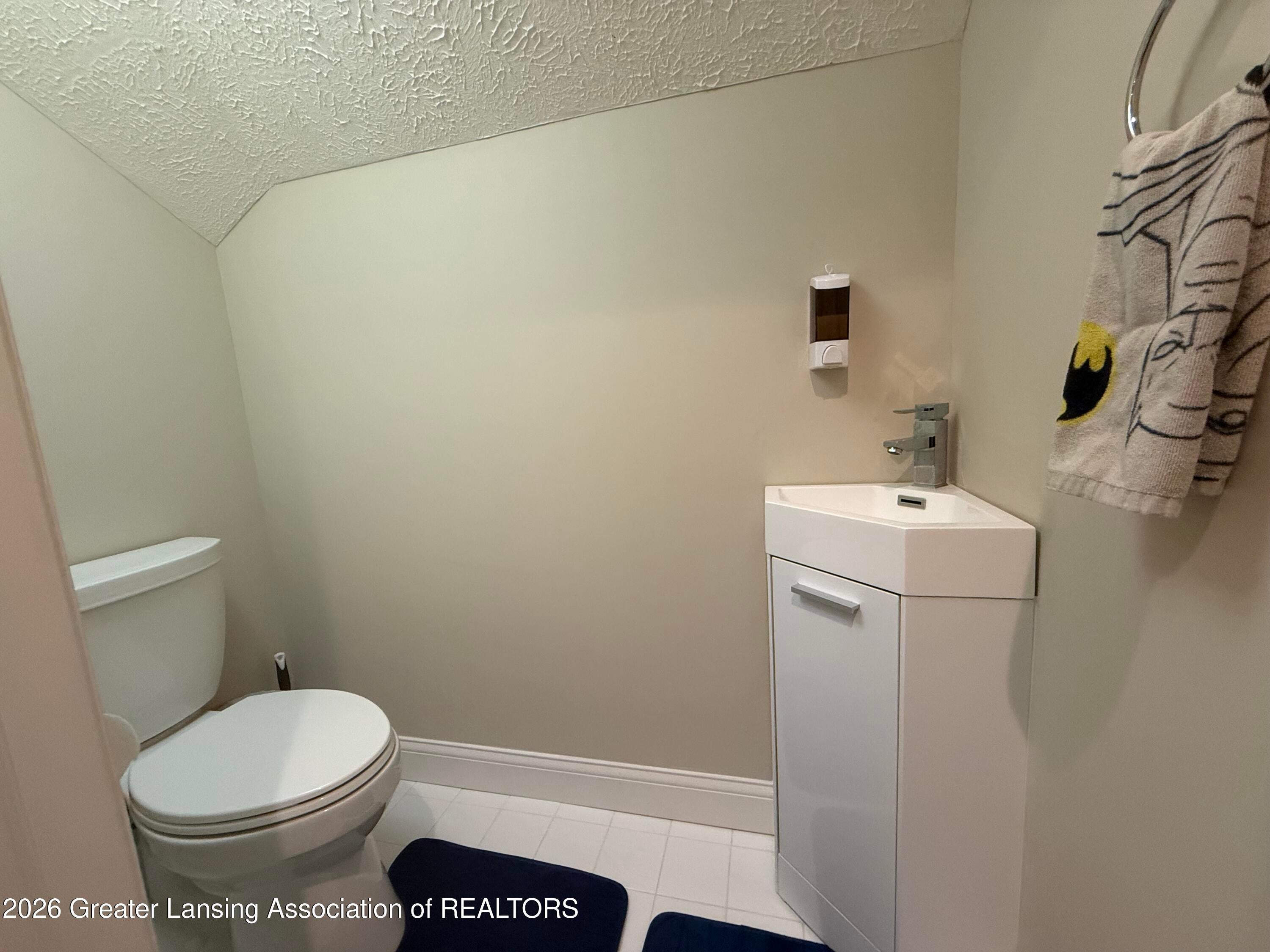 Okemos, Michigan, 48864, United States, 6 Bedrooms Bedrooms, ,8 BathroomsBathrooms,Residential,Active,2041469