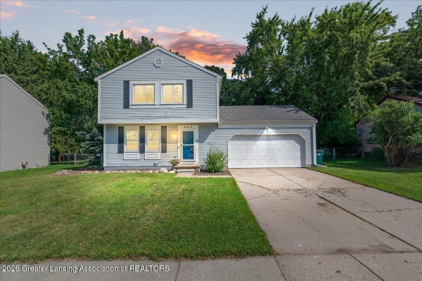 2315 E PROVINCIAL HOUSE DR, LANSING, MI 48910 - Image ac8c2fbd0113bb7d60d49f46e2d2a538/1456442482