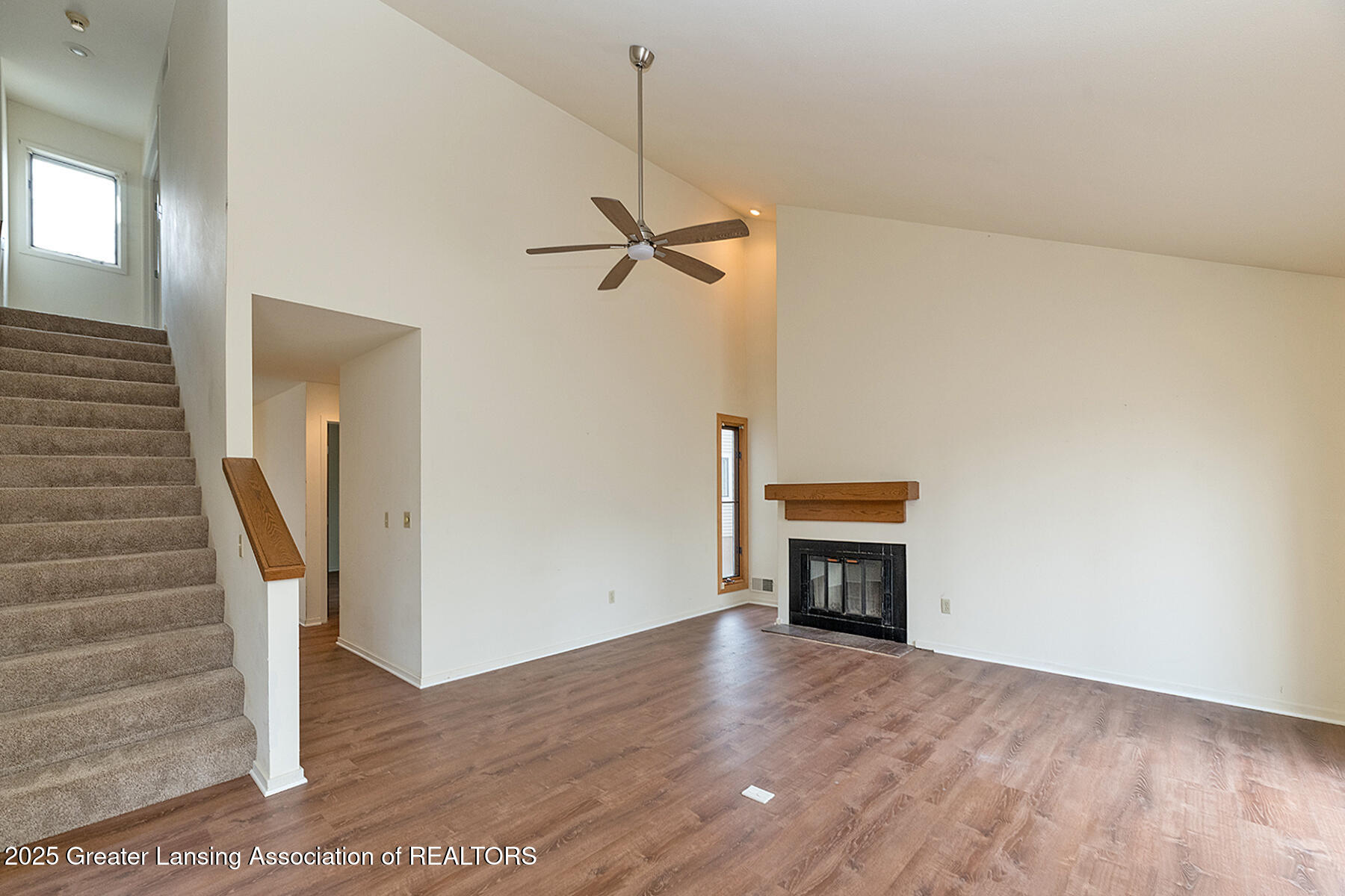 East Lansing, Michigan 48823, United States, 2 Bedrooms Bedrooms, ,2 BathroomsBathrooms,Residential,Active,90552