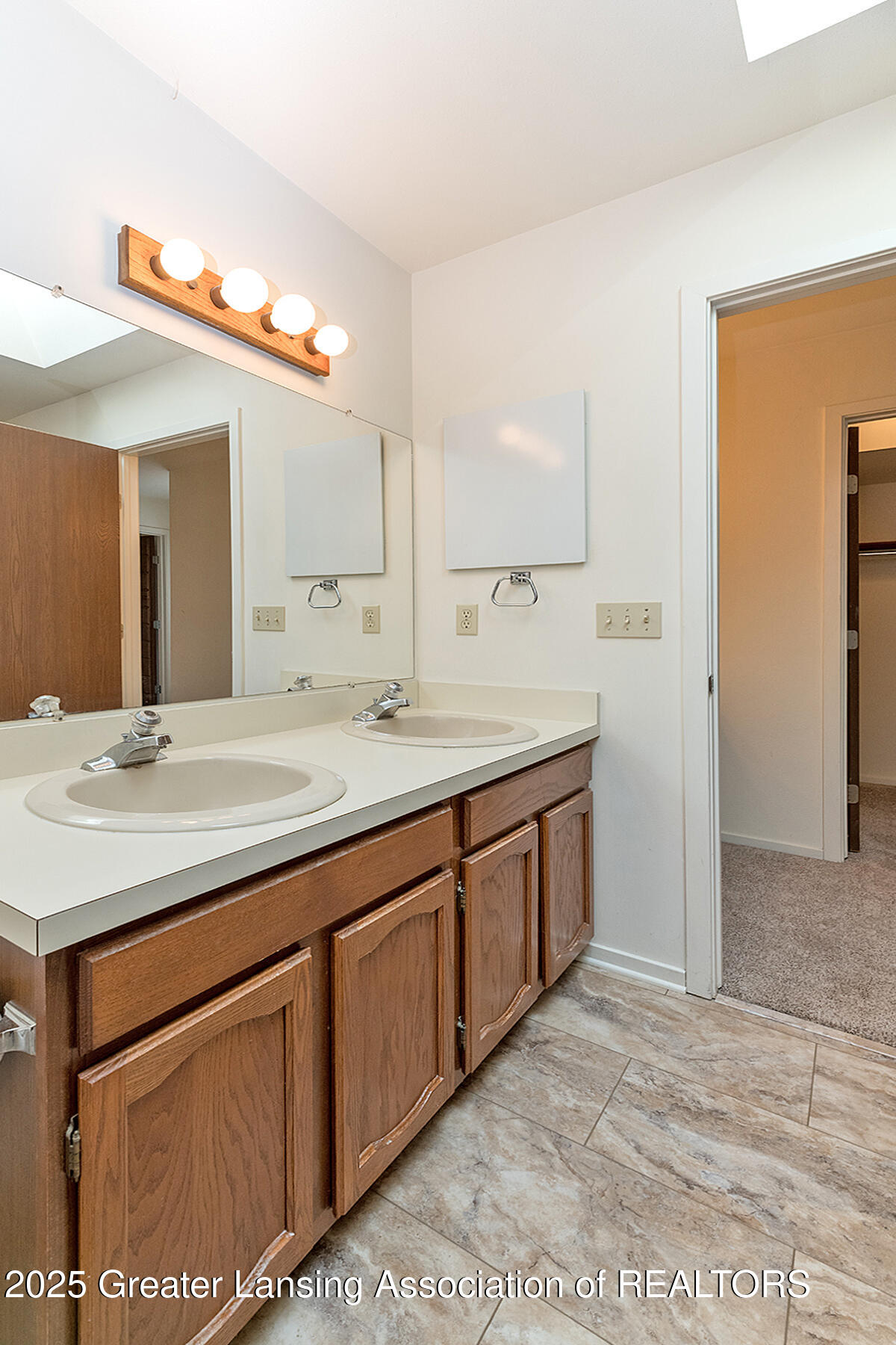 East Lansing, Michigan 48823, United States, 2 Bedrooms Bedrooms, ,2 BathroomsBathrooms,Residential,Active,90552