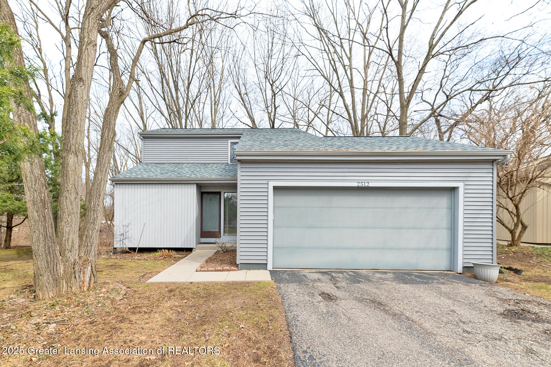 East Lansing, Michigan 48823, United States, 2 Bedrooms Bedrooms, ,2 BathroomsBathrooms,Residential,Active,90552