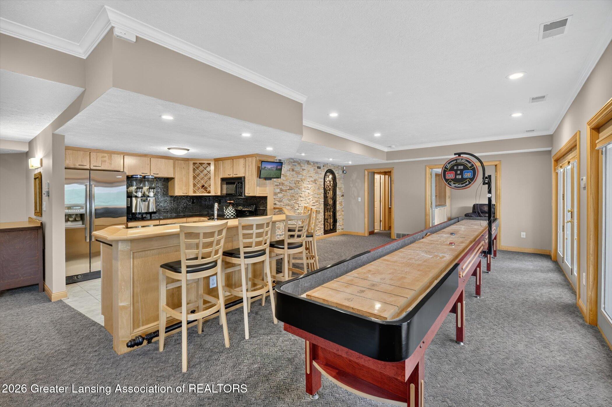 3945 Turnberry Ln, Okemos, MI, 48864, USA, 6 Bedrooms Bedrooms, ,7 BathroomsBathrooms,Residential,Active,3945 Turnberry Ln,296670