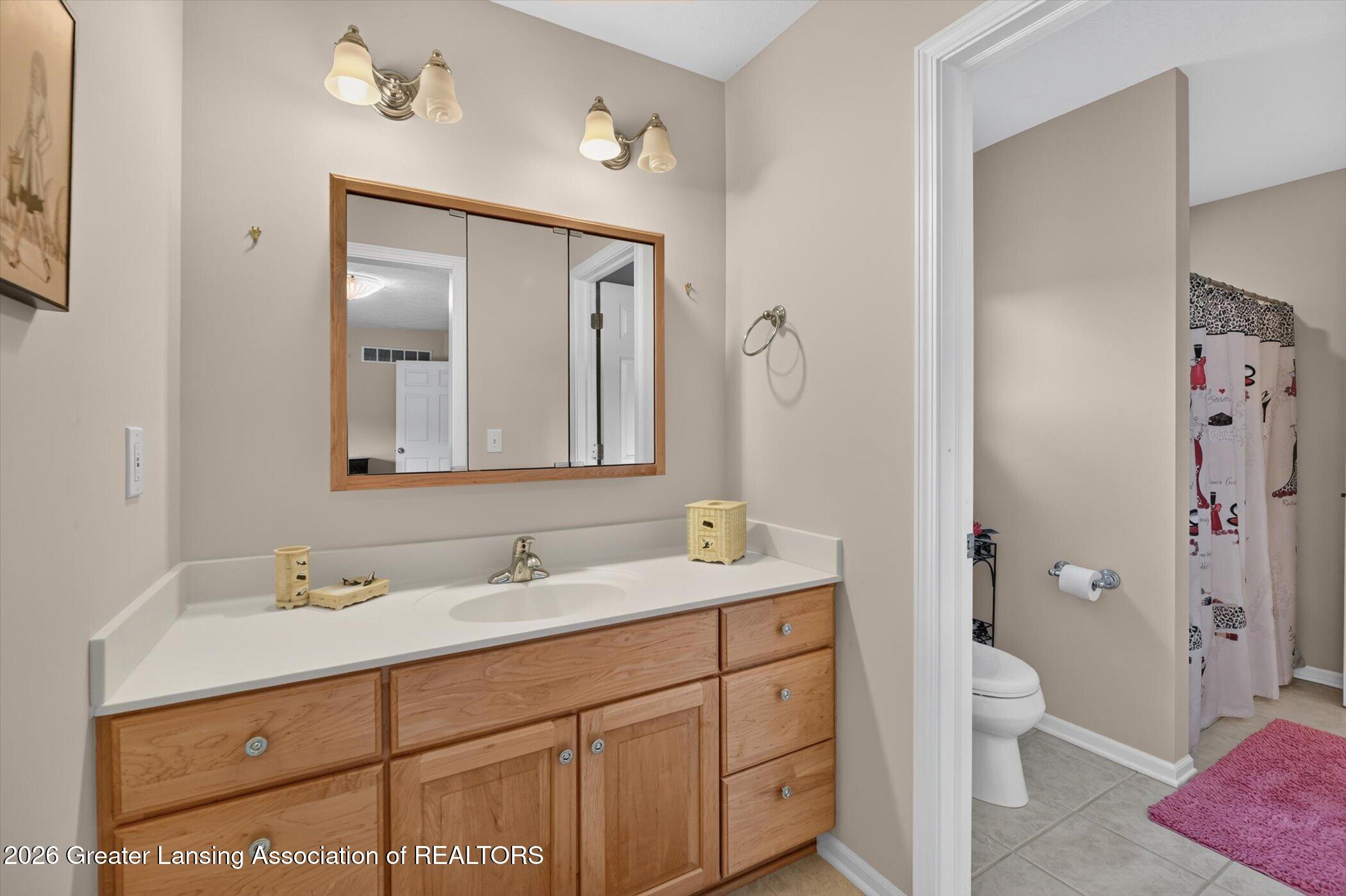 3945 Turnberry Ln, Okemos, MI, 48864, USA, 6 Bedrooms Bedrooms, ,7 BathroomsBathrooms,Residential,Active,3945 Turnberry Ln,296670