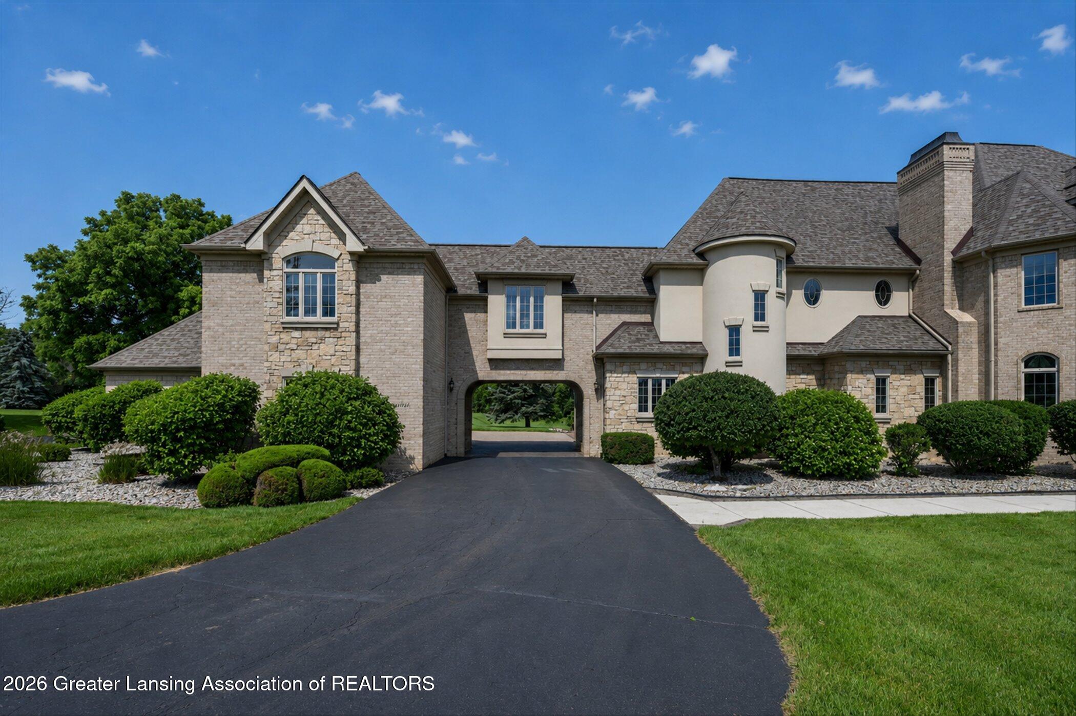 3945 Turnberry Ln, Okemos, MI, 48864, USA, 6 Bedrooms Bedrooms, ,7 BathroomsBathrooms,Residential,Active,3945 Turnberry Ln,296670