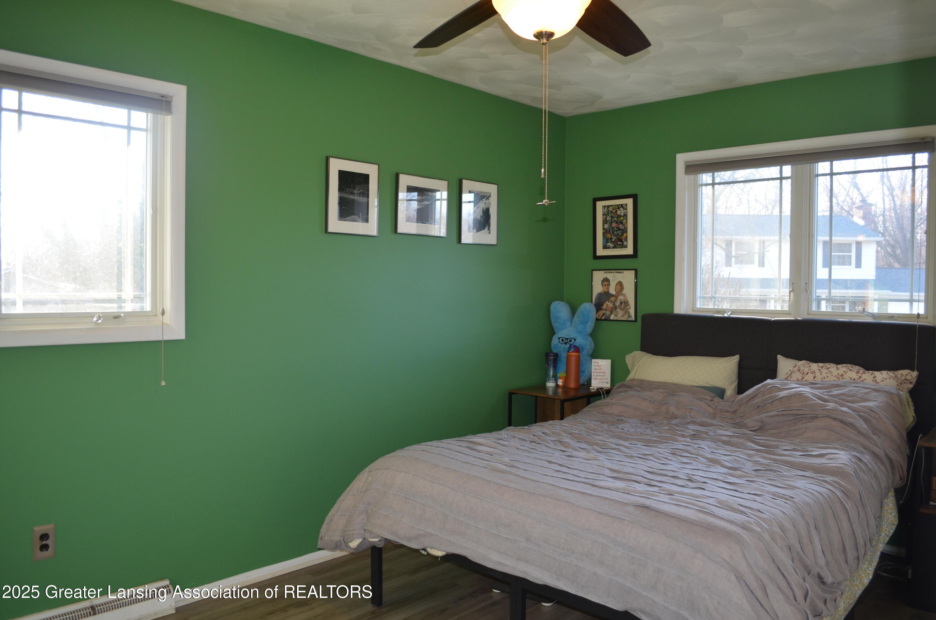 East Lansing, Michigan 48823, United States, 3 Bedrooms Bedrooms, ,2 BathroomsBathrooms,Residential,Pending,111960