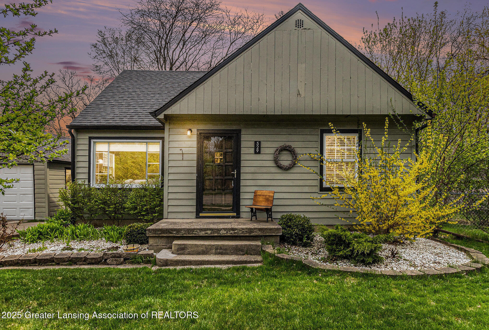 East Lansing, Michigan 48823, United States, 3 Bedrooms Bedrooms, ,1 BathroomBathrooms,Residential,Active,118220