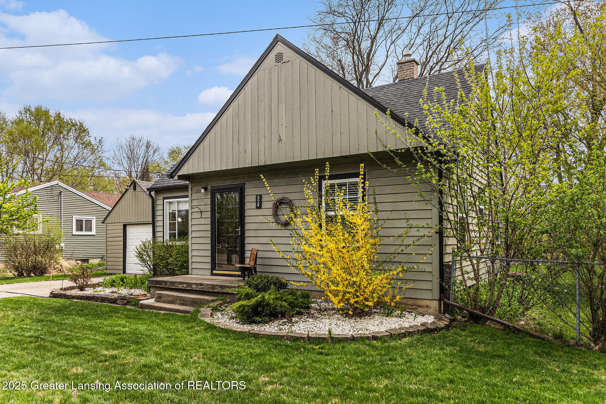 East Lansing, Michigan 48823, United States, 3 Bedrooms Bedrooms, ,1 BathroomBathrooms,Residential,Active,118220