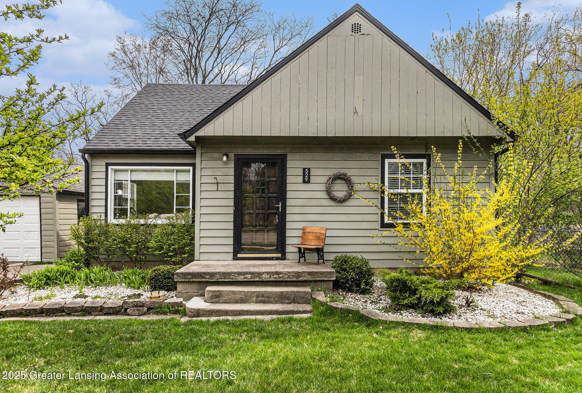 East Lansing, Michigan 48823, United States, 3 Bedrooms Bedrooms, ,1 BathroomBathrooms,Residential,Active,118220