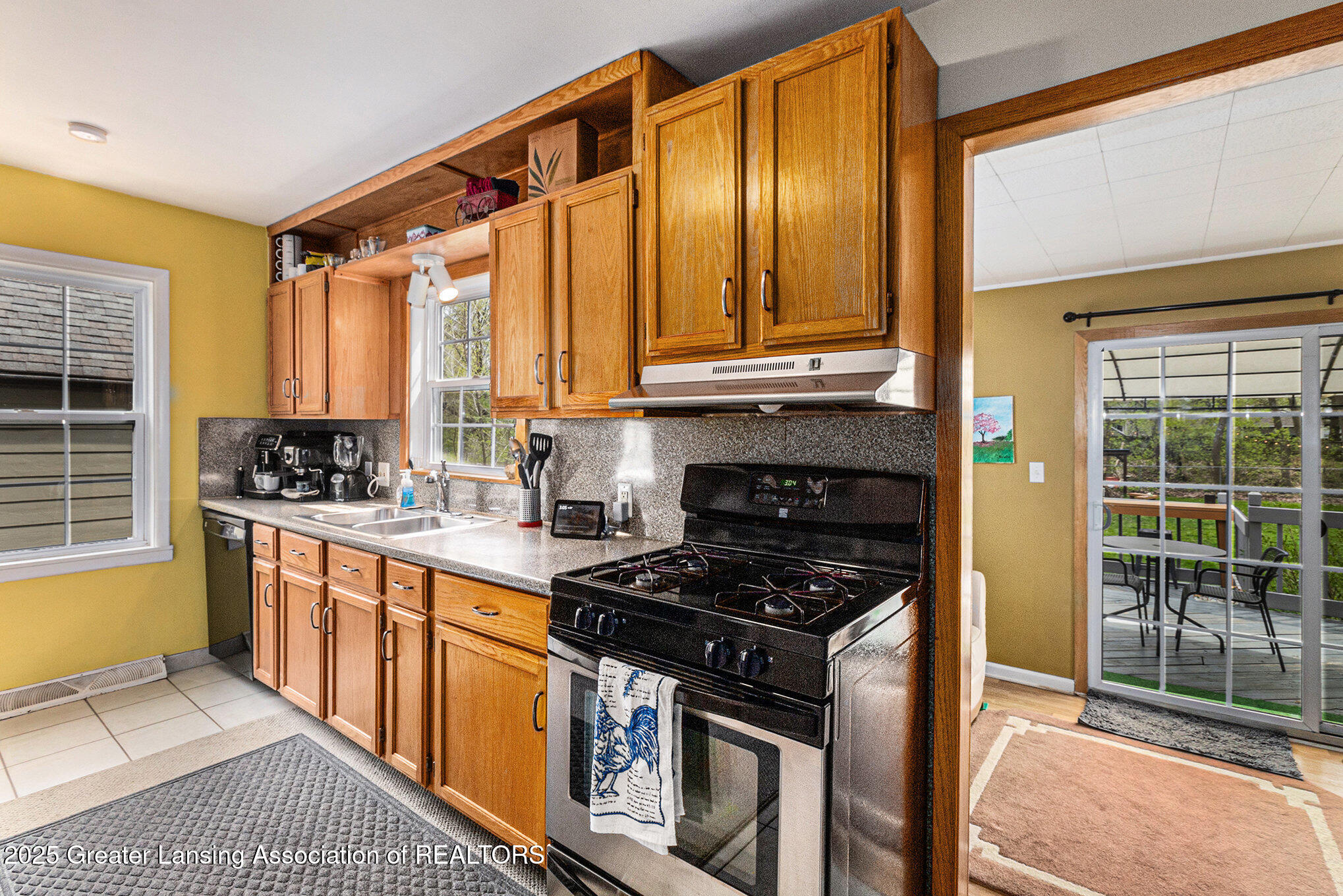 East Lansing, Michigan 48823, United States, 3 Bedrooms Bedrooms, ,1 BathroomBathrooms,Residential,Active,118220