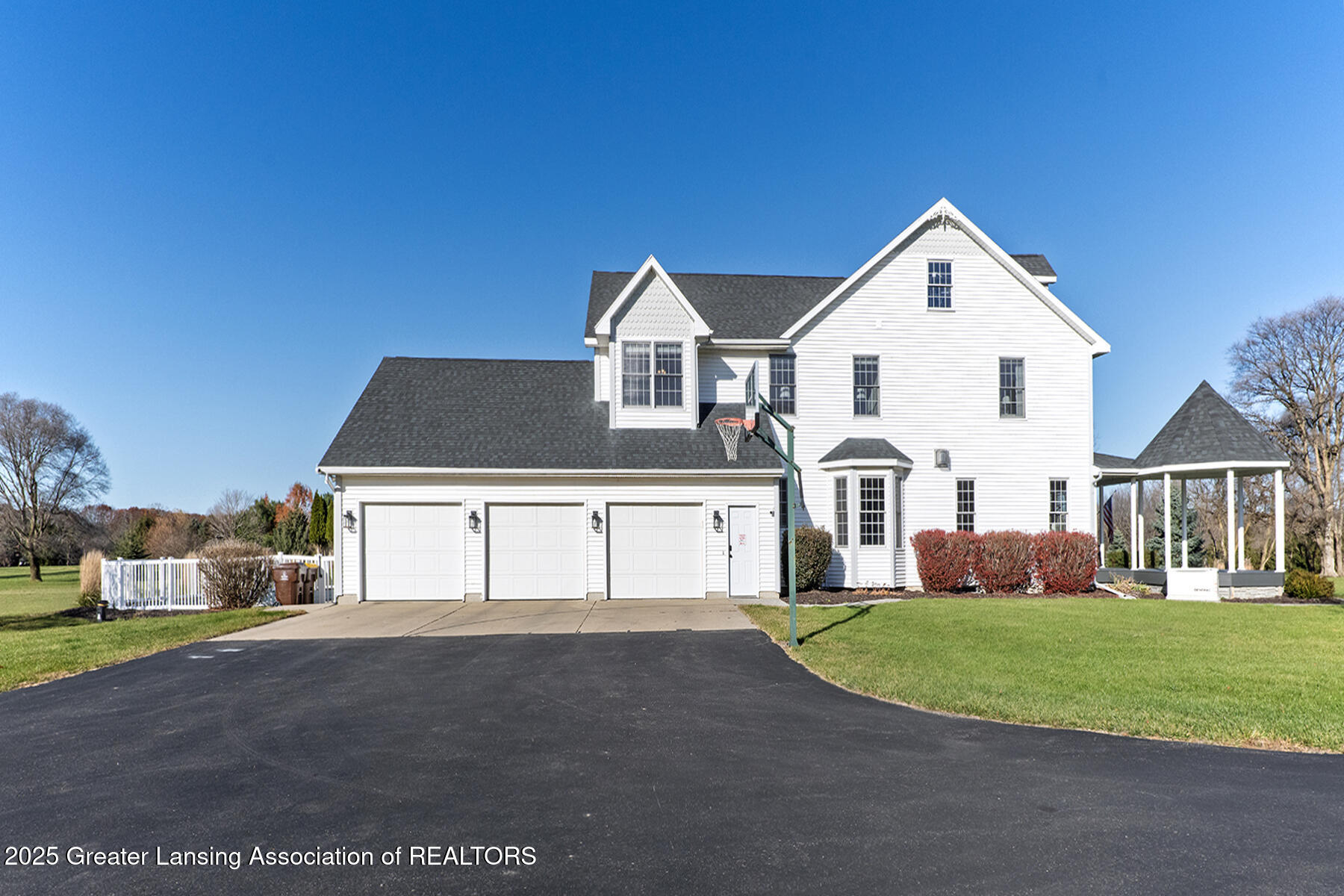 Okemos, Michigan, 48864, United States, 4 Bedrooms Bedrooms, ,5 BathroomsBathrooms,Residential,Active,2052074