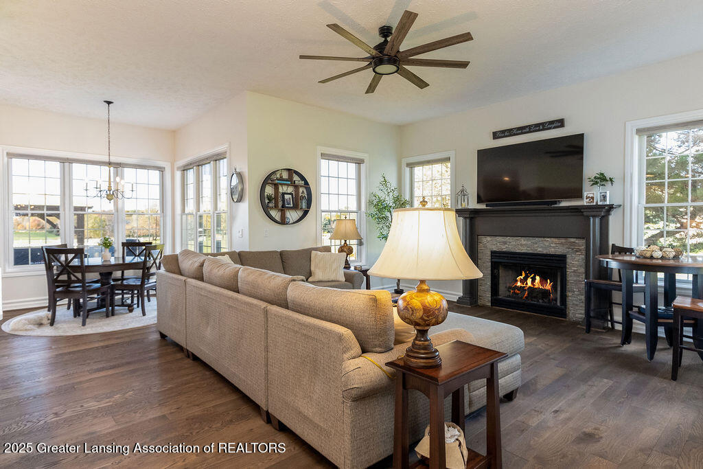Okemos, Michigan, 48864, United States, 4 Bedrooms Bedrooms, ,5 BathroomsBathrooms,Residential,Active,2052074