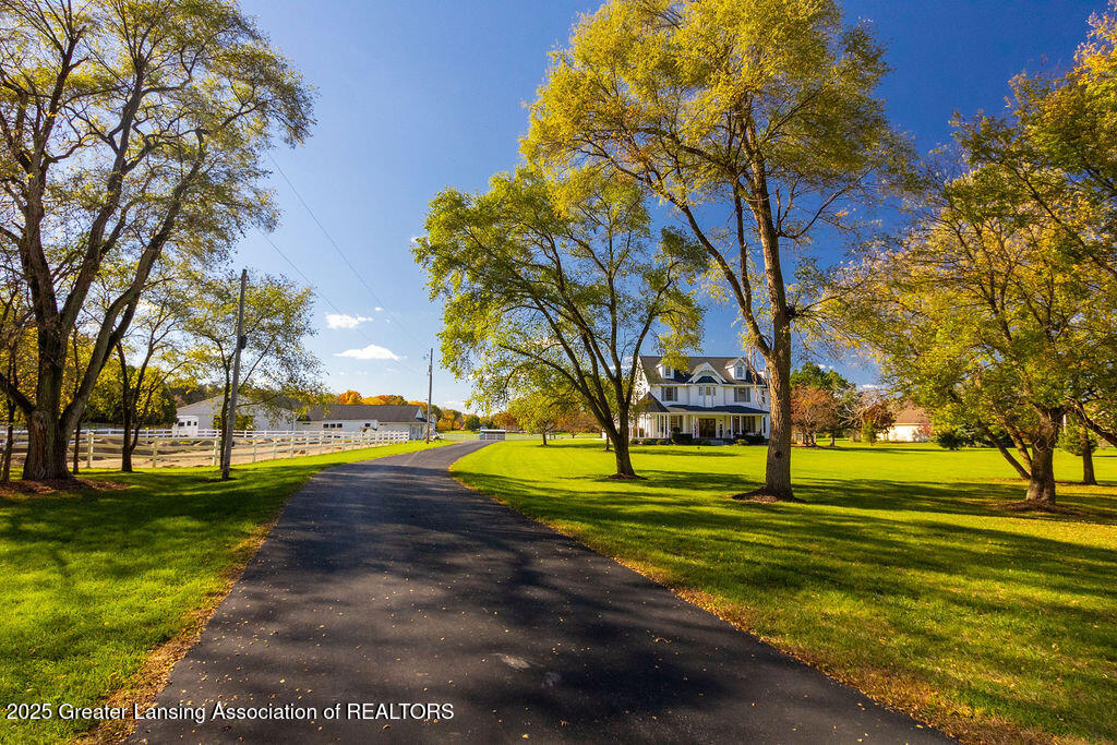 Okemos, Michigan, 48864, United States, 4 Bedrooms Bedrooms, ,5 BathroomsBathrooms,Residential,Active,2052074