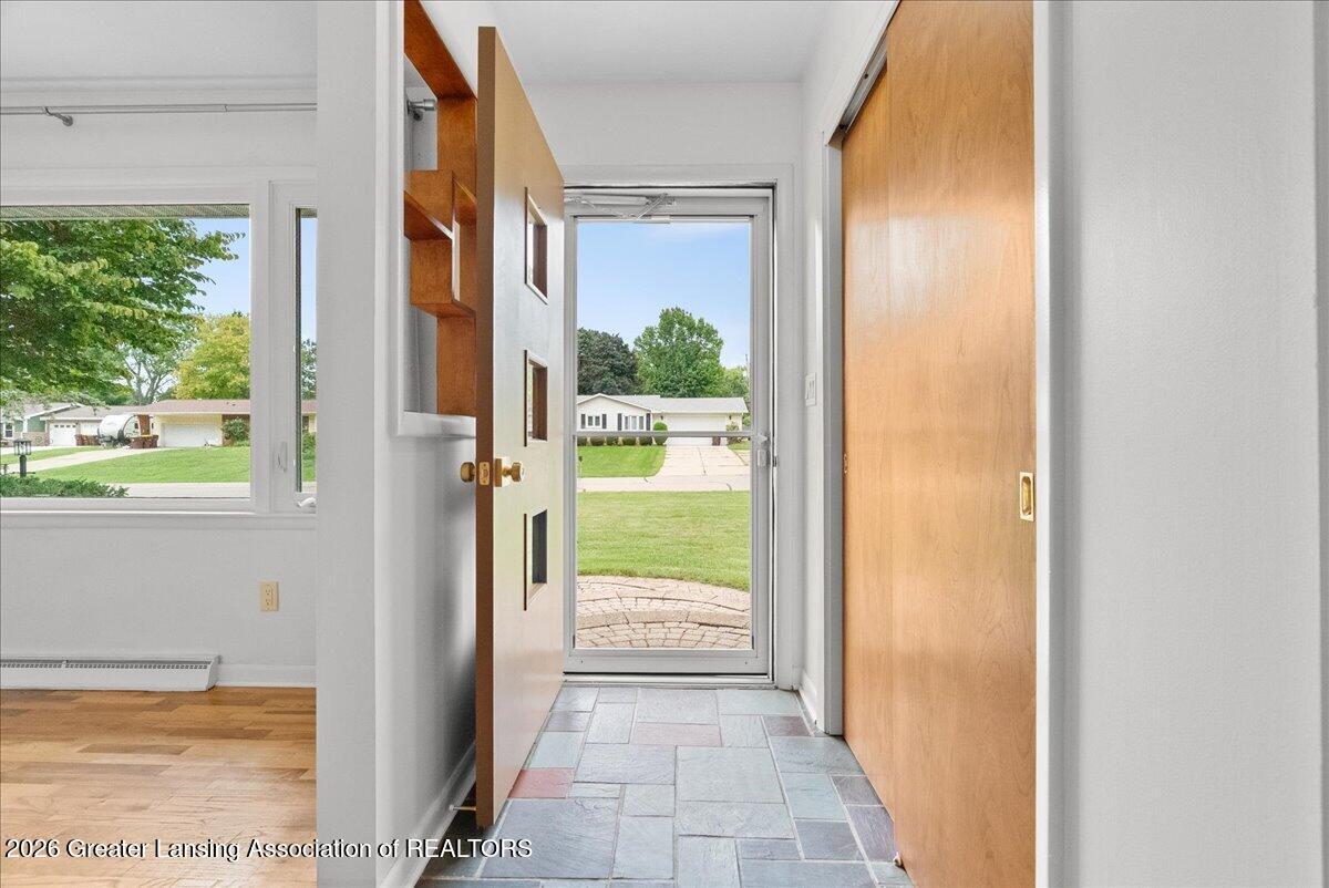 6635 Picketts Way