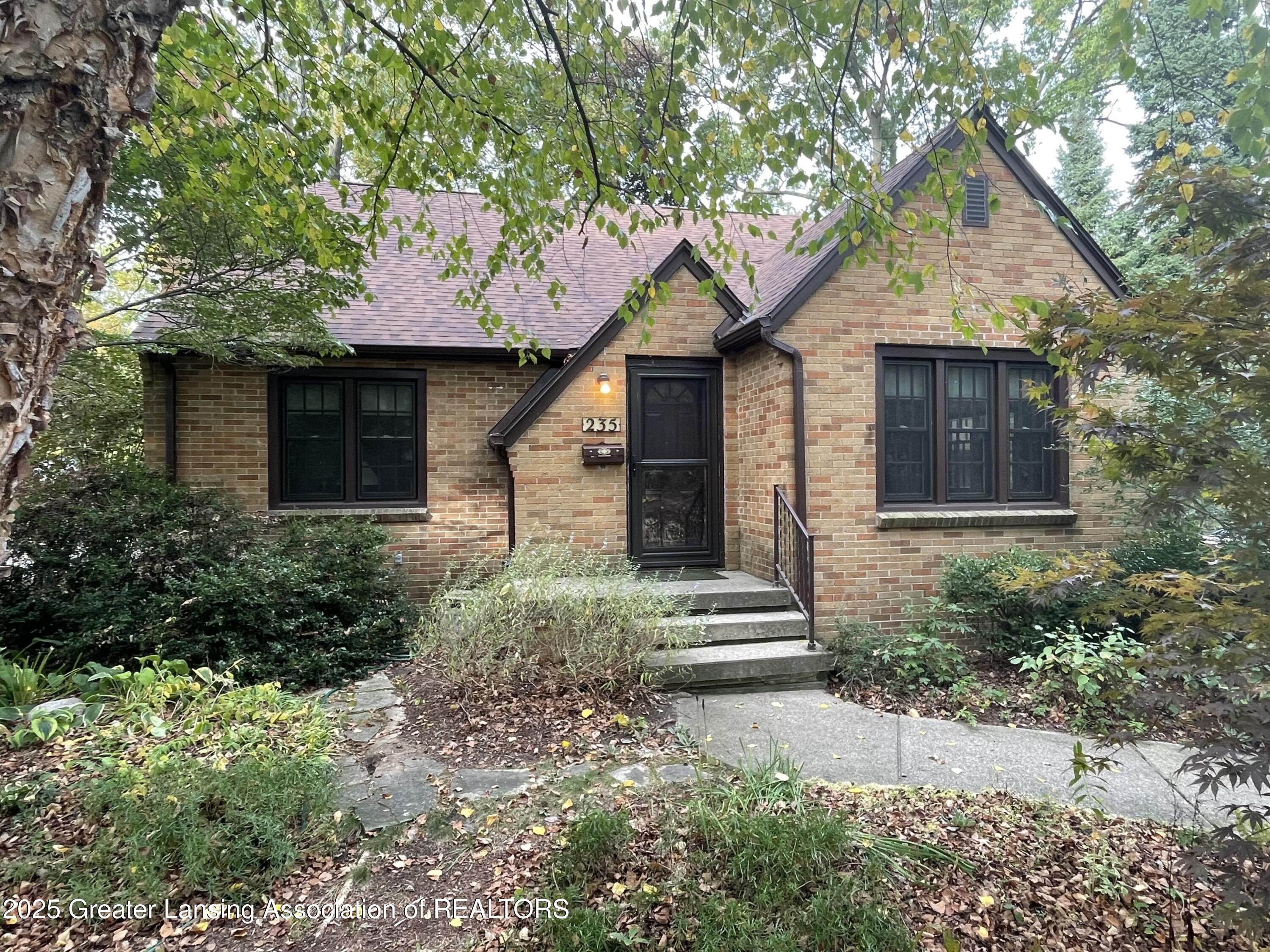 East Lansing, Michigan 48823, United States, 3 Bedrooms Bedrooms, ,3 BathroomsBathrooms,Residential,Coming Soon,235090