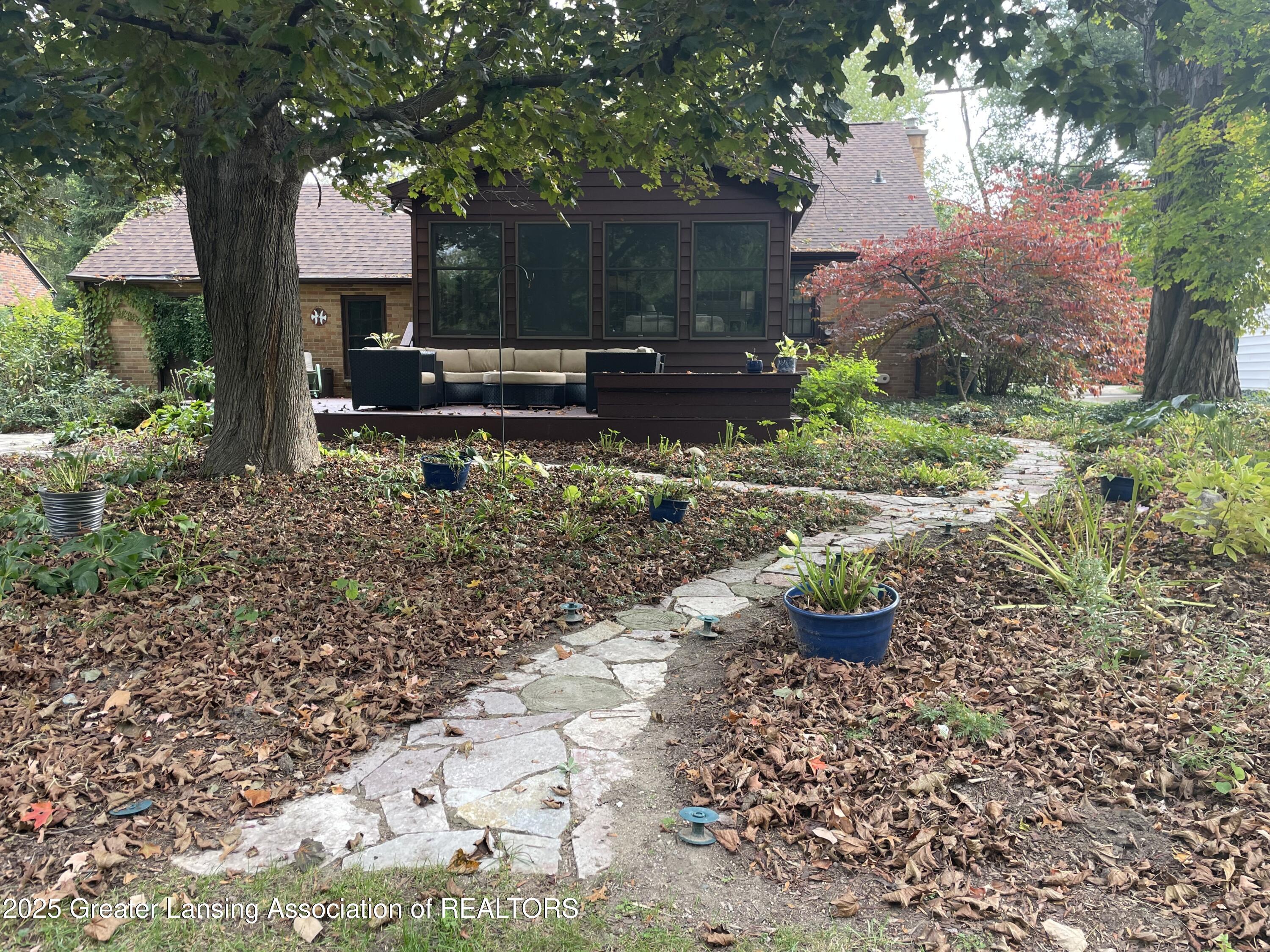 East Lansing, Michigan 48823, United States, 3 Bedrooms Bedrooms, ,3 BathroomsBathrooms,Residential,Coming Soon,235090