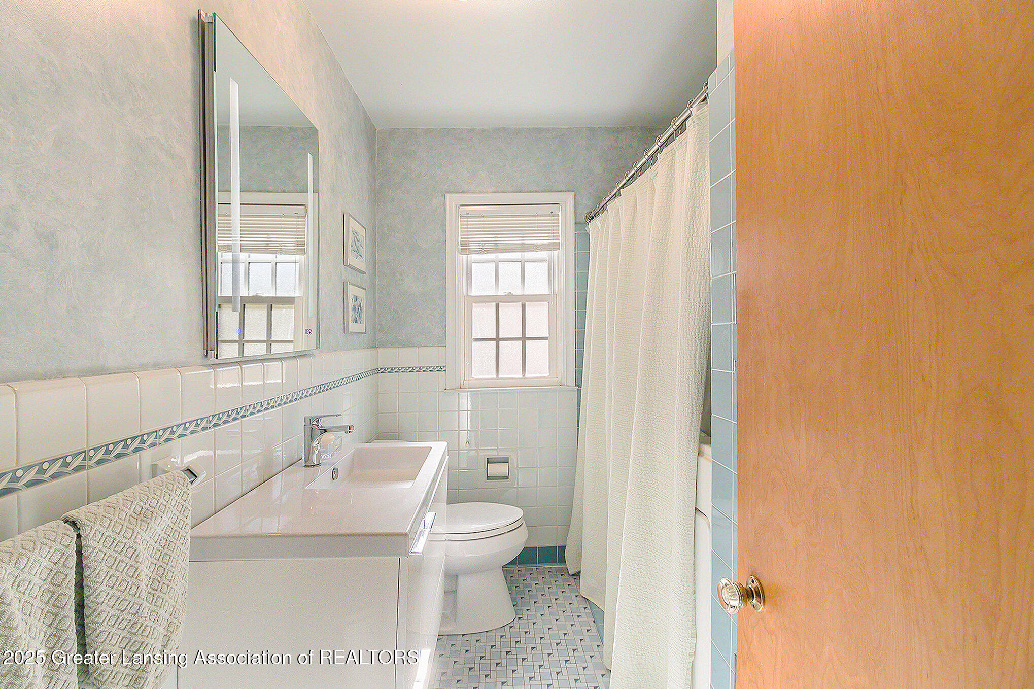 East Lansing, Michigan 48823, United States, 3 Bedrooms Bedrooms, ,3 BathroomsBathrooms,Residential,Coming Soon,235090