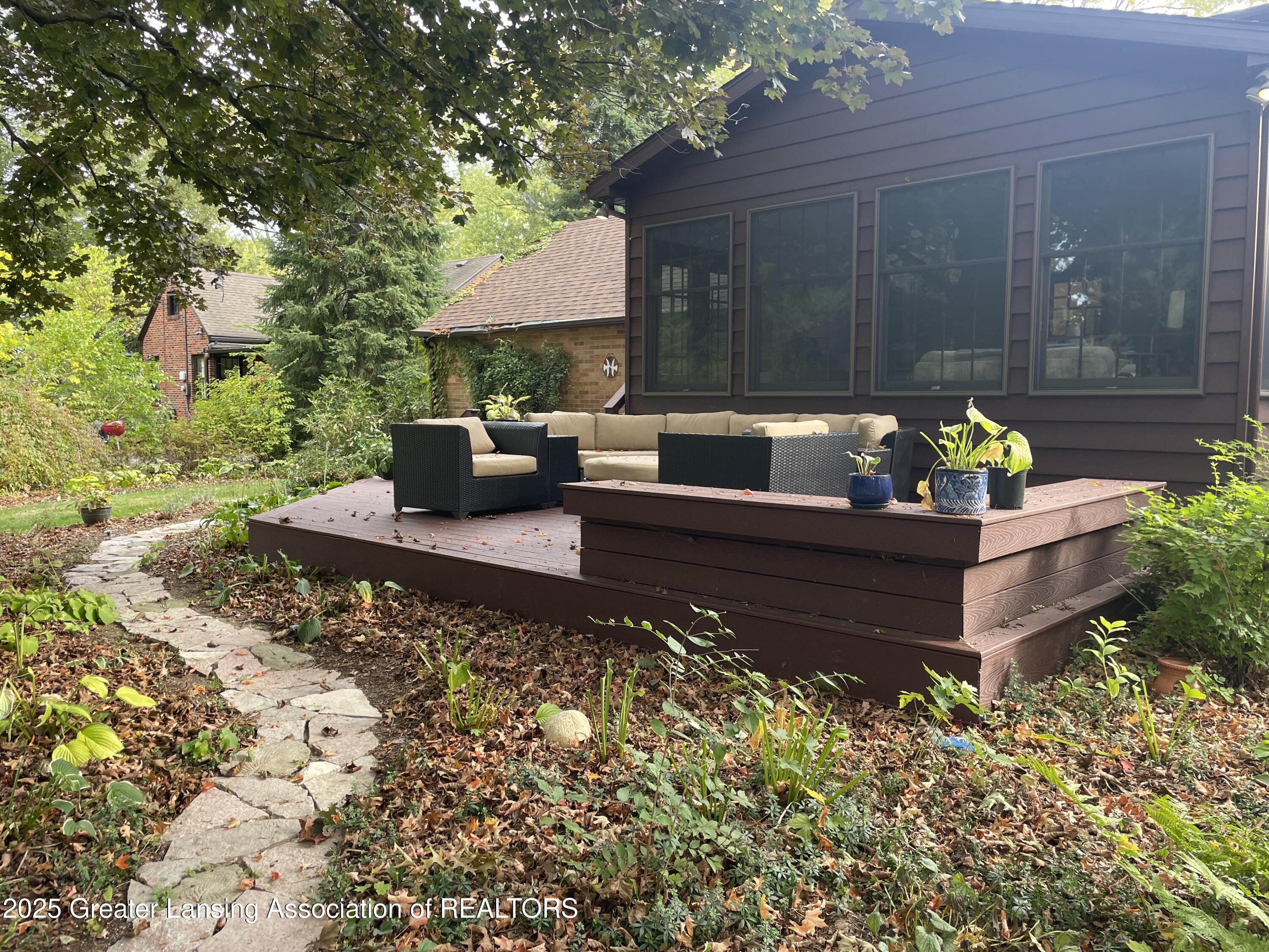 East Lansing, Michigan 48823, United States, 3 Bedrooms Bedrooms, ,3 BathroomsBathrooms,Residential,Coming Soon,235090