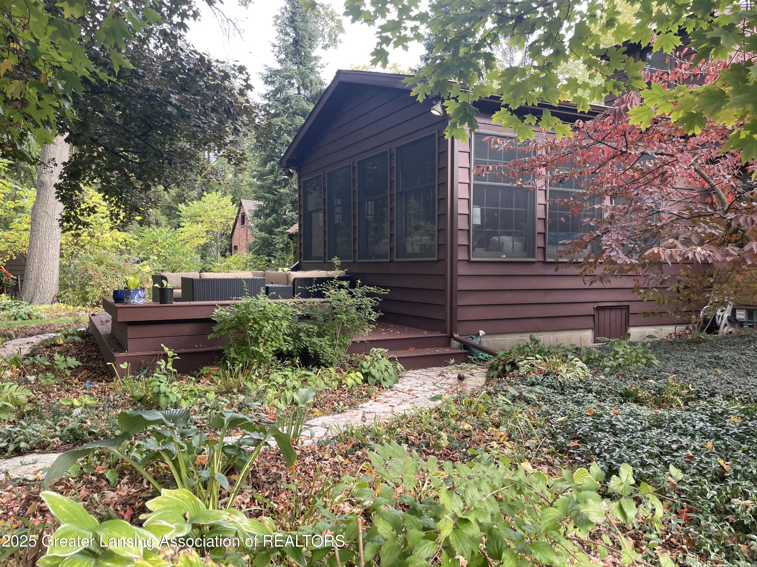 East Lansing, Michigan 48823, United States, 3 Bedrooms Bedrooms, ,3 BathroomsBathrooms,Residential,Coming Soon,235090