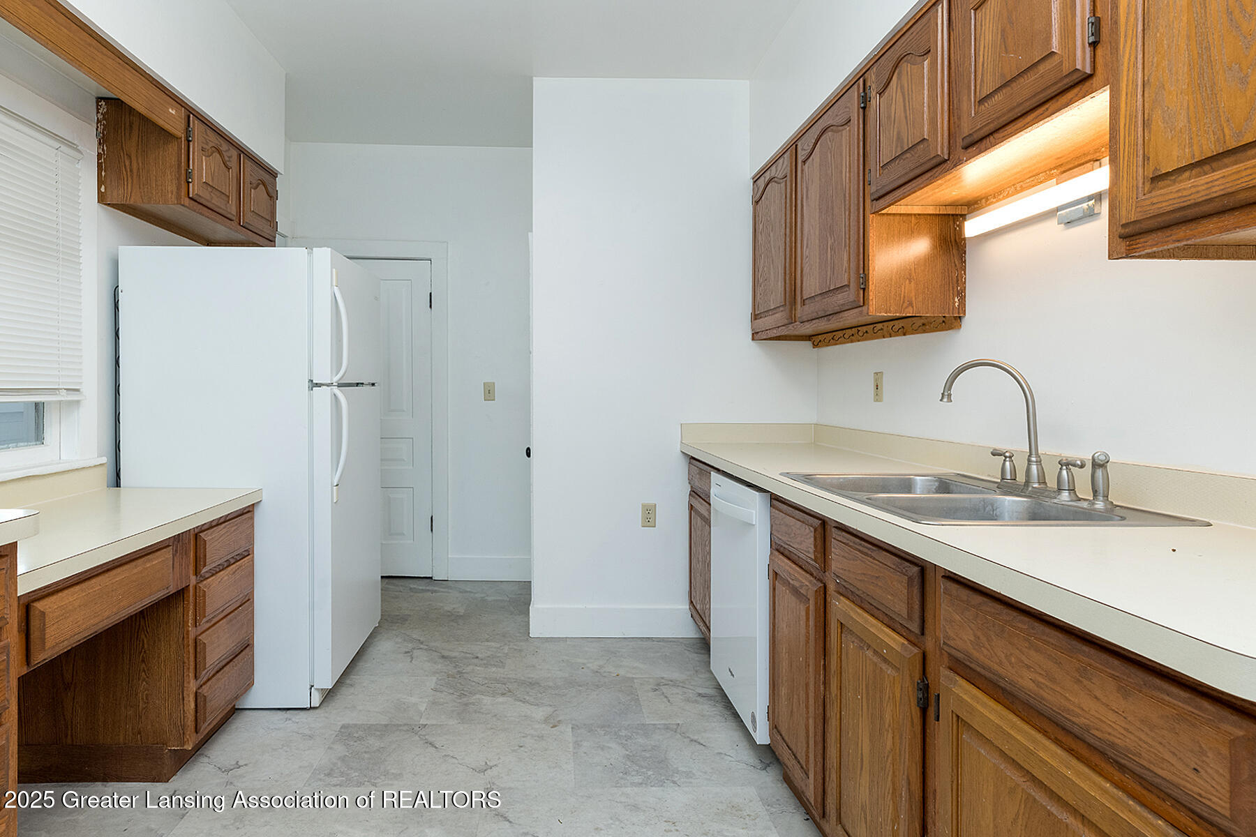 Lansing, Michigan 48915, United States, 4 Bedrooms Bedrooms, ,2 BathroomsBathrooms,Residential,Active,91269