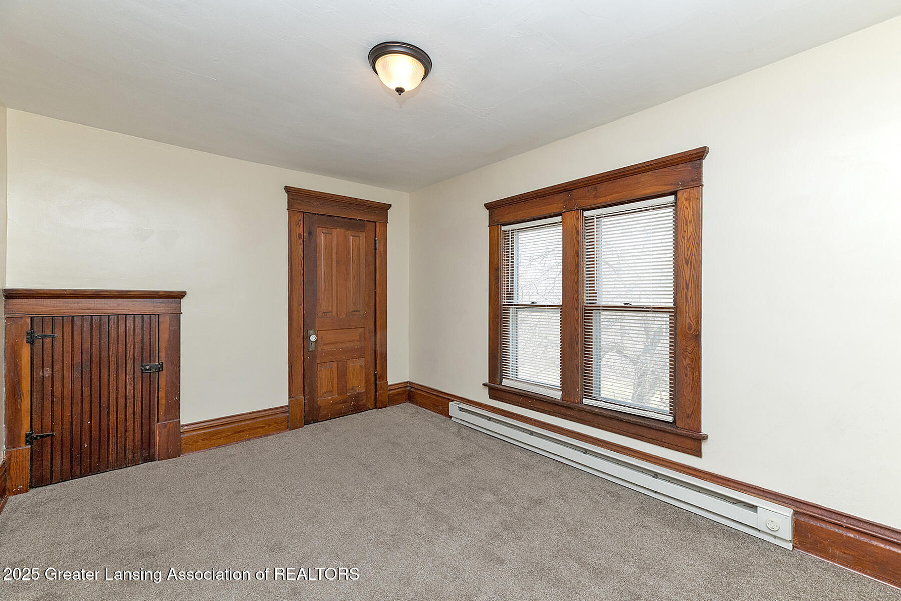 Lansing, Michigan 48915, United States, 4 Bedrooms Bedrooms, ,2 BathroomsBathrooms,Residential,Active,91269