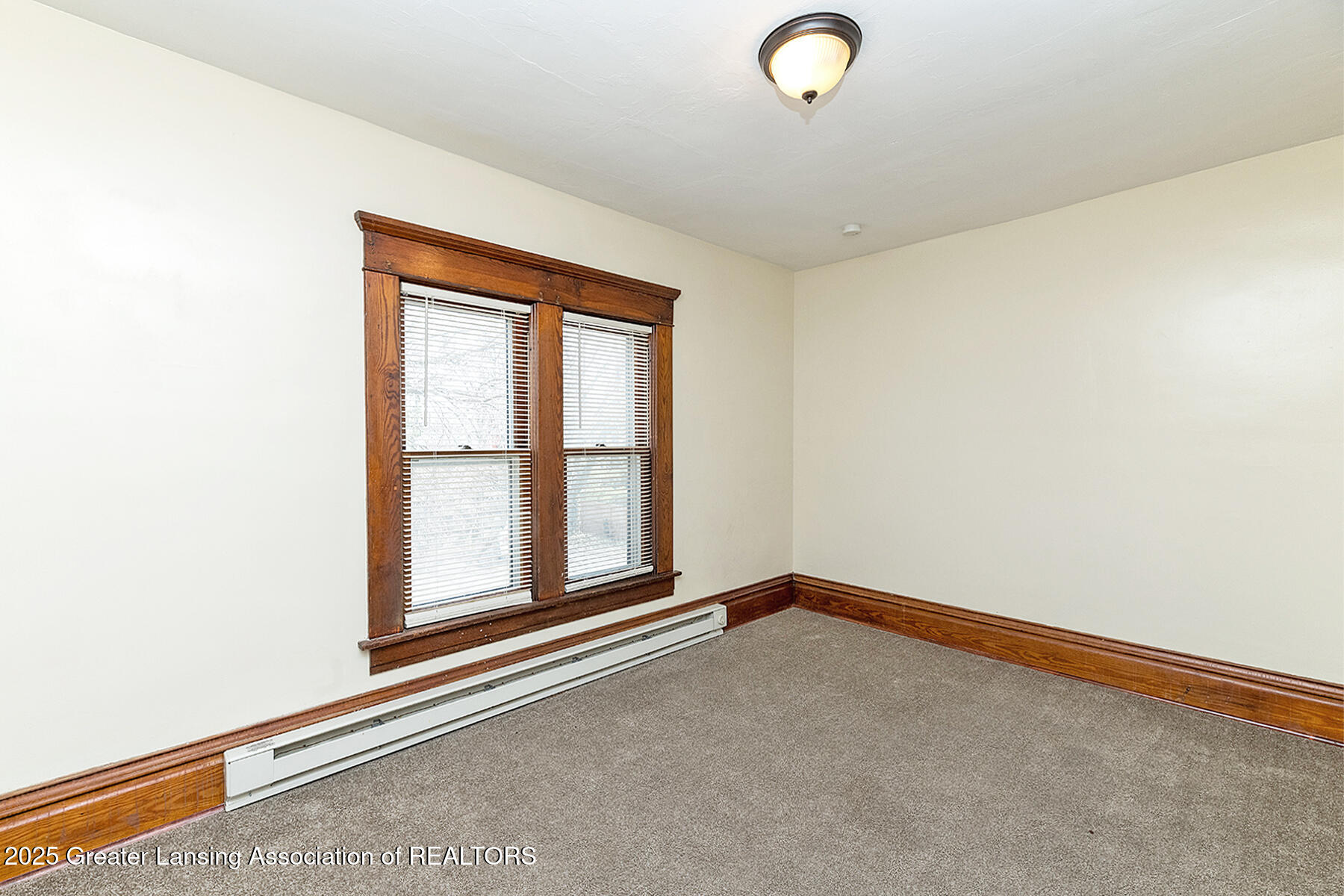 Lansing, Michigan 48915, United States, 4 Bedrooms Bedrooms, ,2 BathroomsBathrooms,Residential,Active,91269