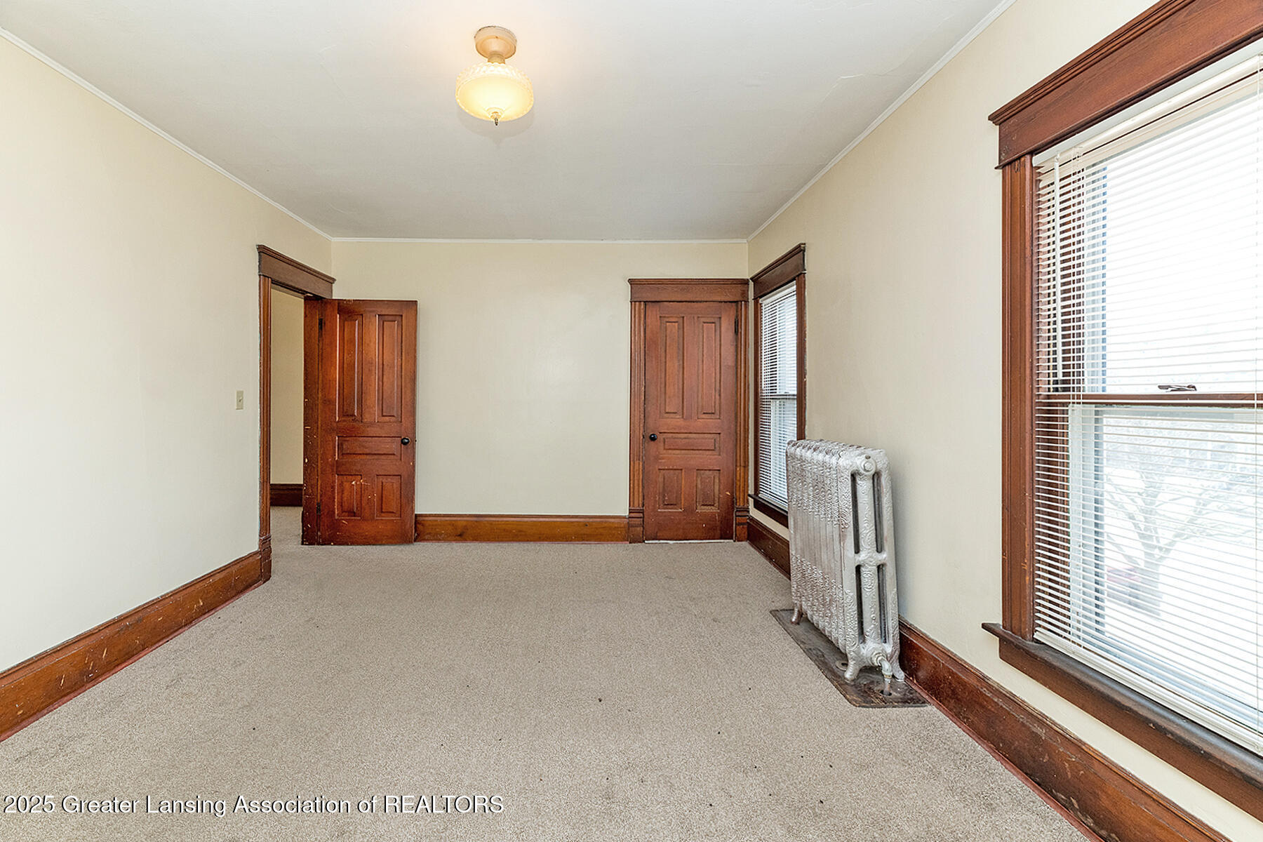 Lansing, Michigan 48915, United States, 4 Bedrooms Bedrooms, ,2 BathroomsBathrooms,Residential,Active,91269