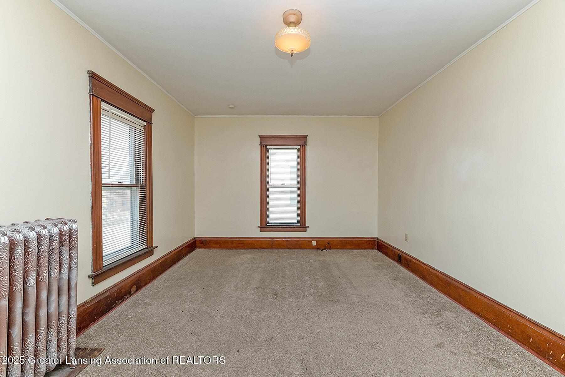 Lansing, Michigan 48915, United States, 4 Bedrooms Bedrooms, ,2 BathroomsBathrooms,Residential,Active,91269