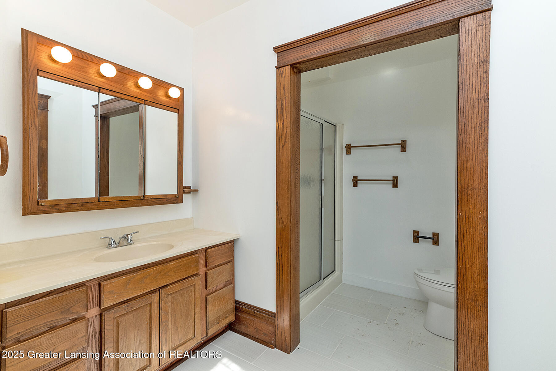 Lansing, Michigan 48915, United States, 4 Bedrooms Bedrooms, ,2 BathroomsBathrooms,Residential,Active,91269