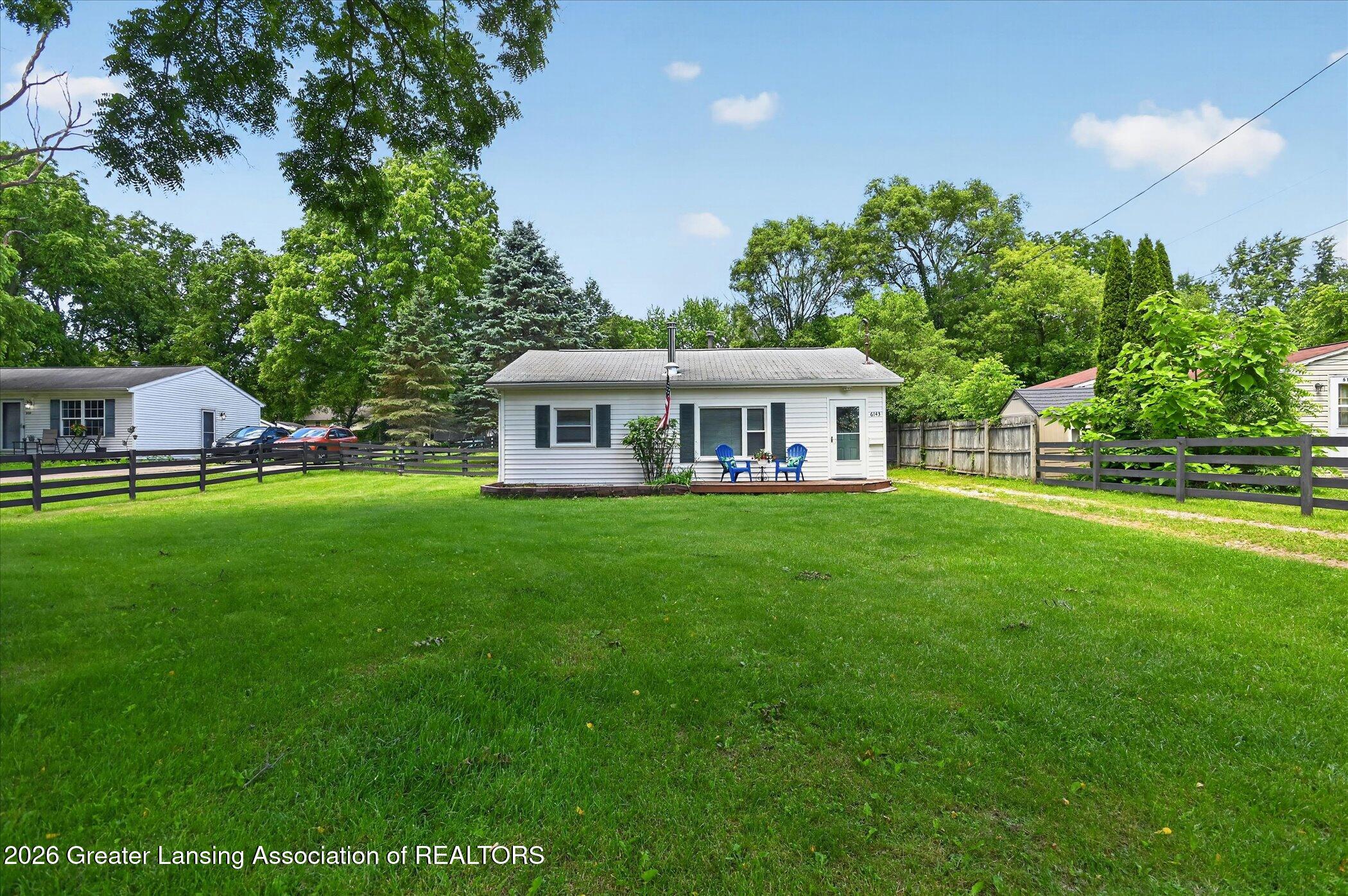6143 Porter Avenue - Photo 3