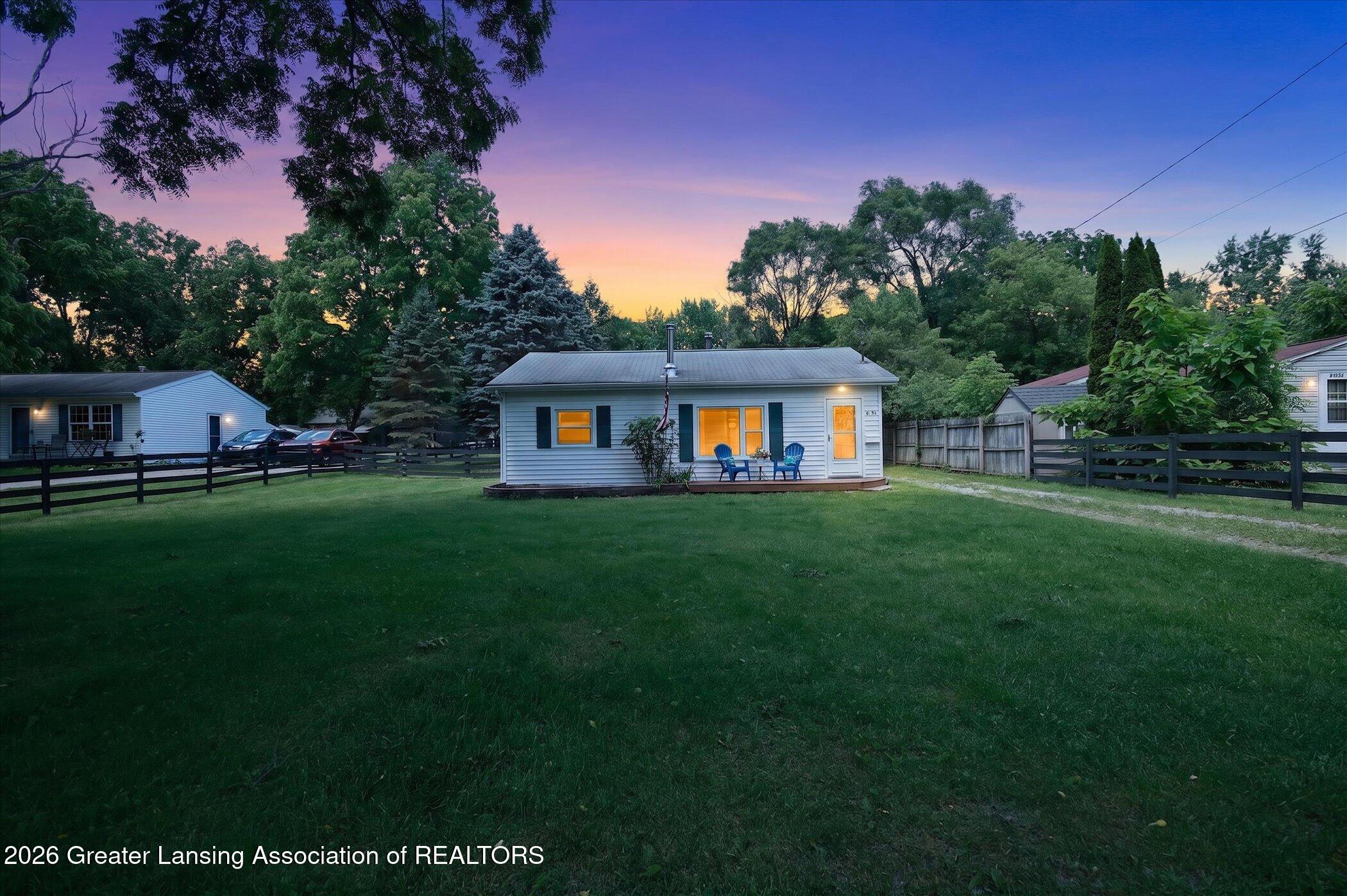 6143 Porter Avenue - Photo 2
