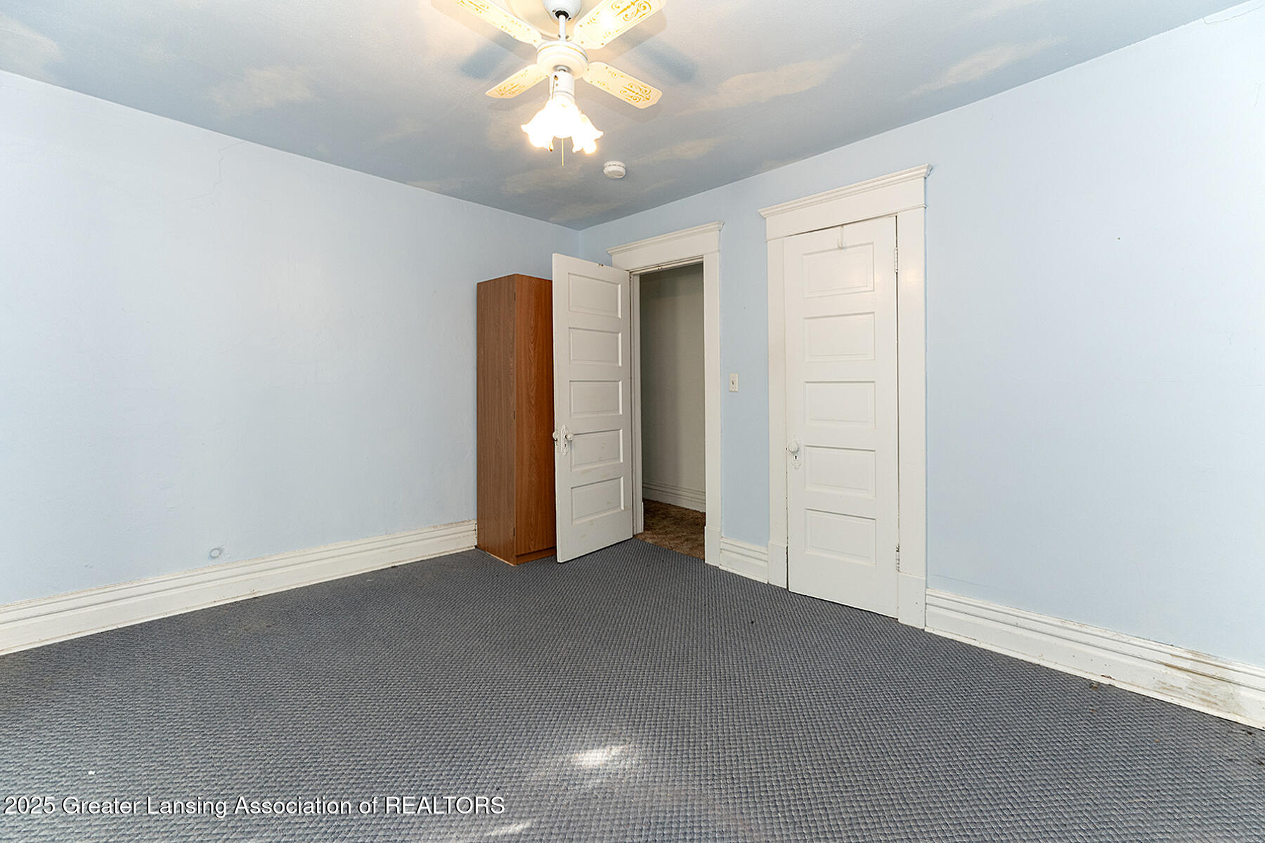 Lansing, Michigan 48915, United States, 4 Bedrooms Bedrooms, ,1 BathroomBathrooms,Residential,Active,236739