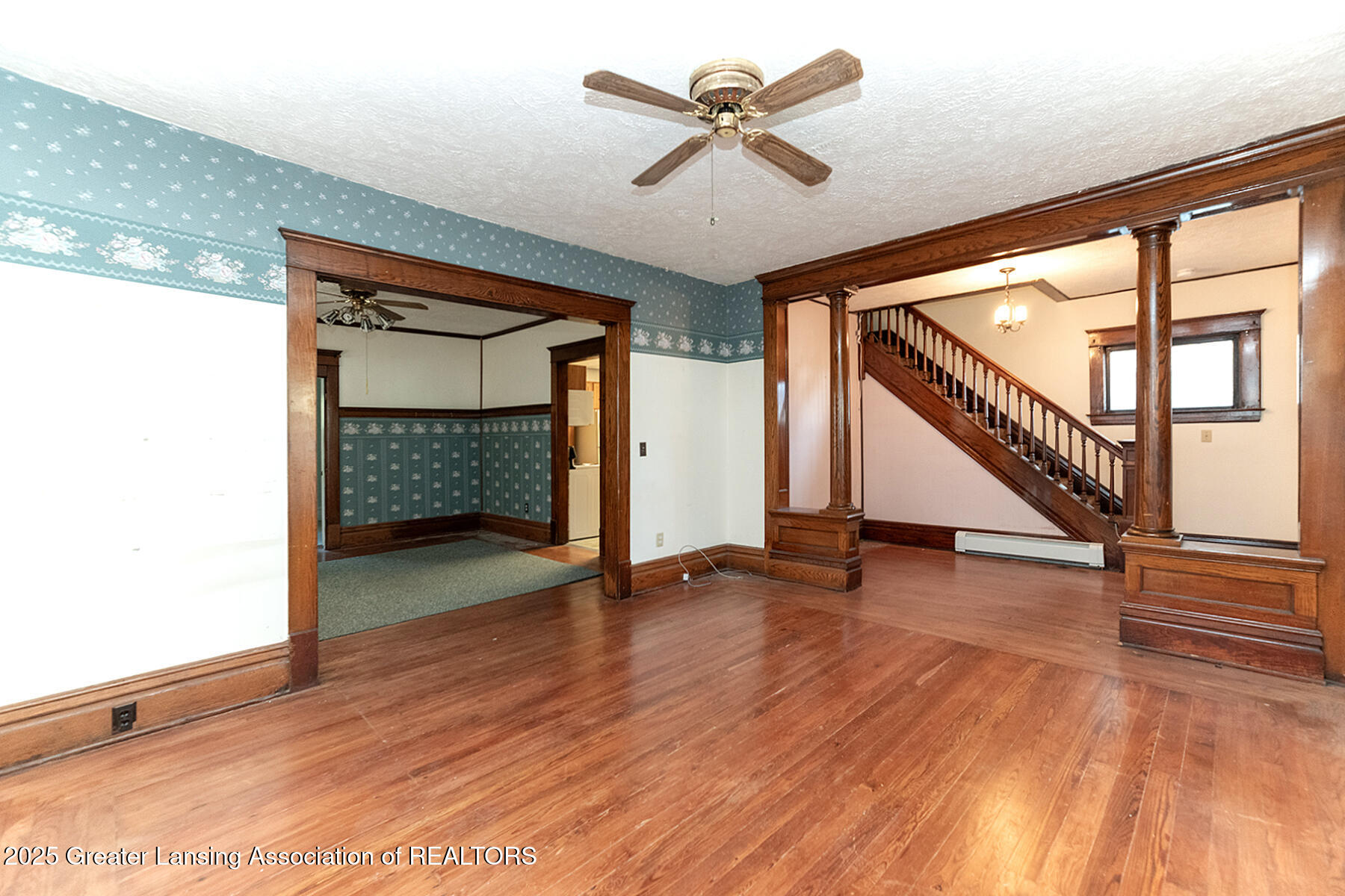 Lansing, Michigan 48915, United States, 4 Bedrooms Bedrooms, ,1 BathroomBathrooms,Residential,Active,236739