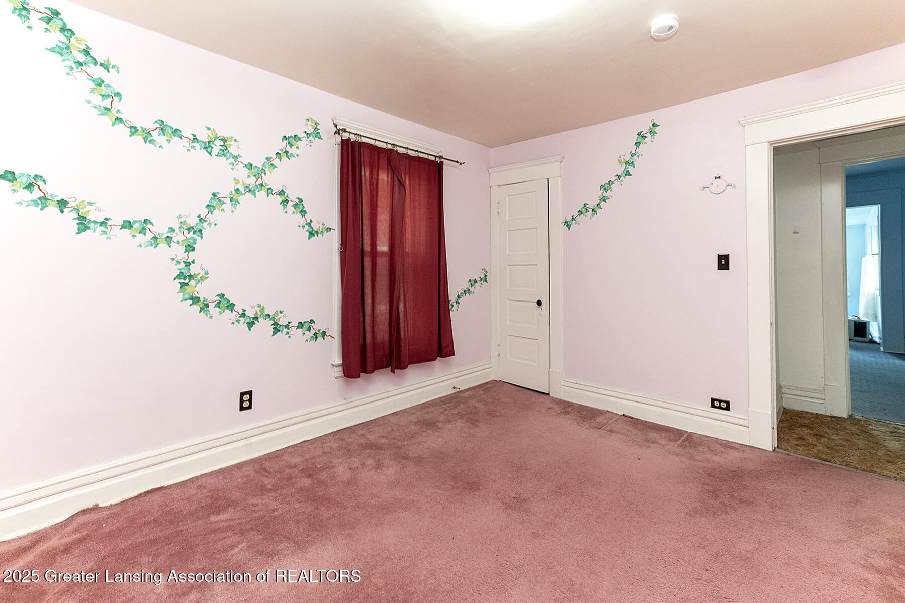 Lansing, Michigan 48915, United States, 4 Bedrooms Bedrooms, ,1 BathroomBathrooms,Residential,Active,236739